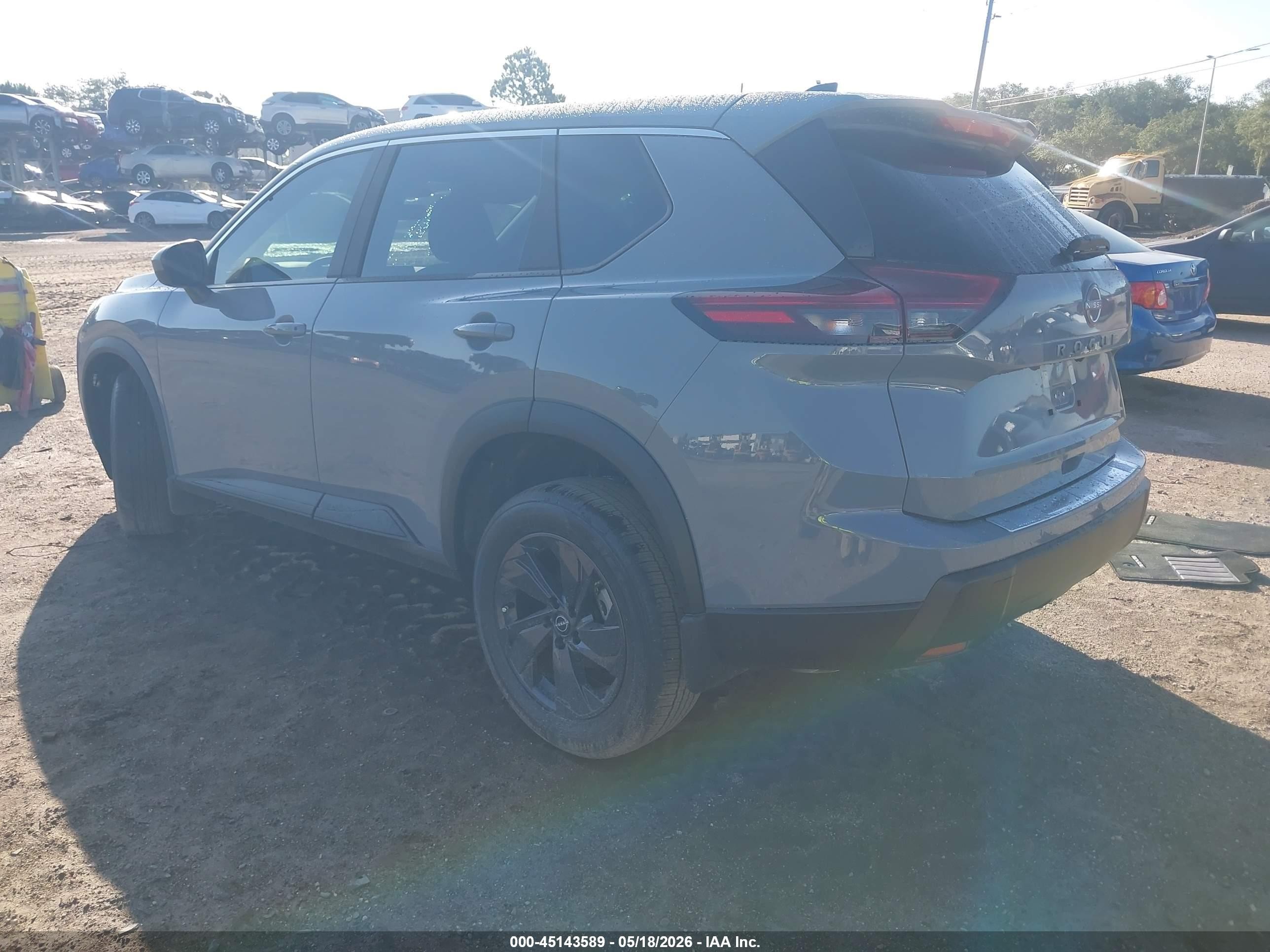 2026 Nissan Rogue Sv Gray vin: 5N1BT3BA5TC815719