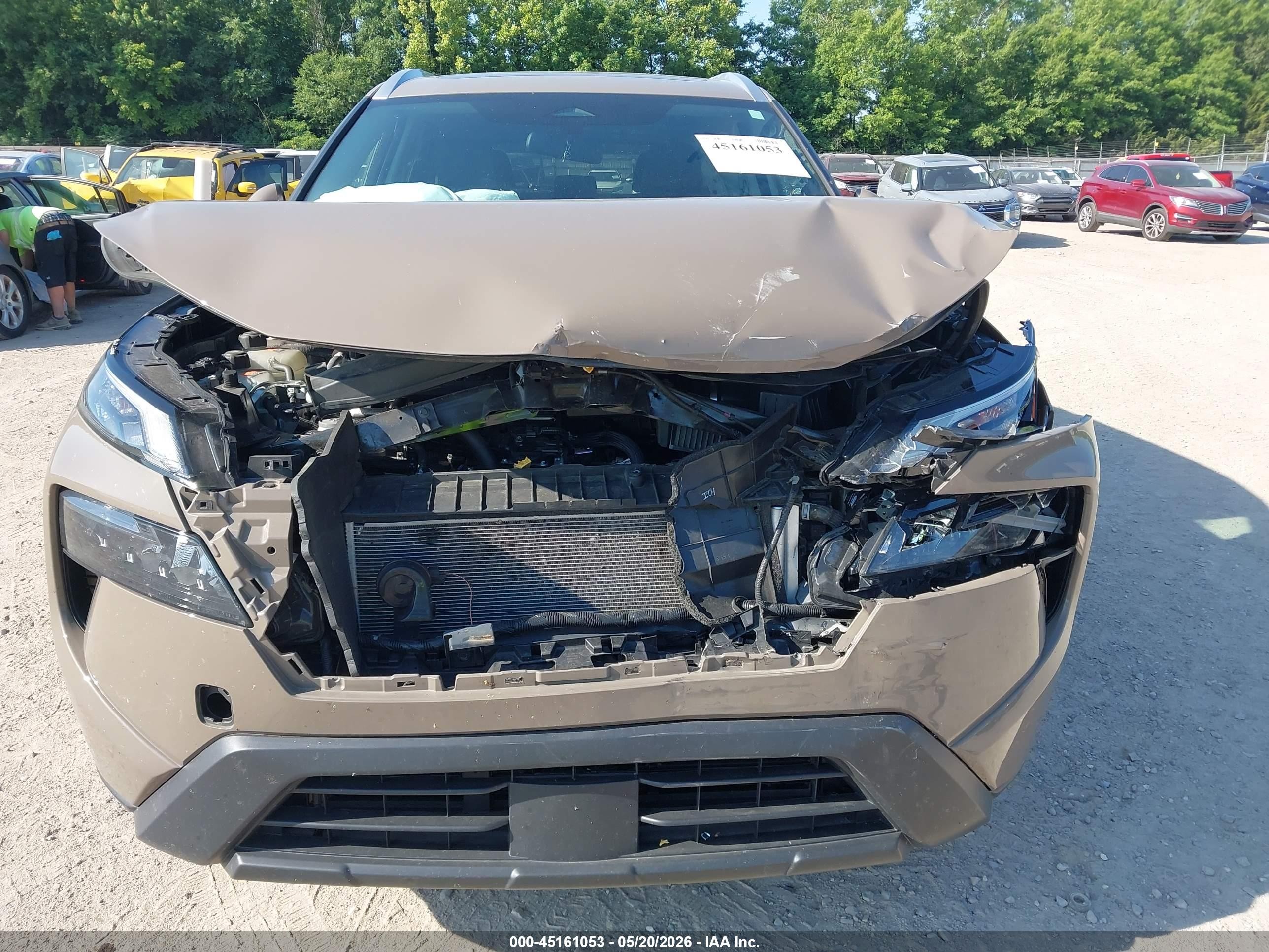 2024 Nissan Rogue Sv Fwd Brown vin: 5N1BT3BA6RC750629