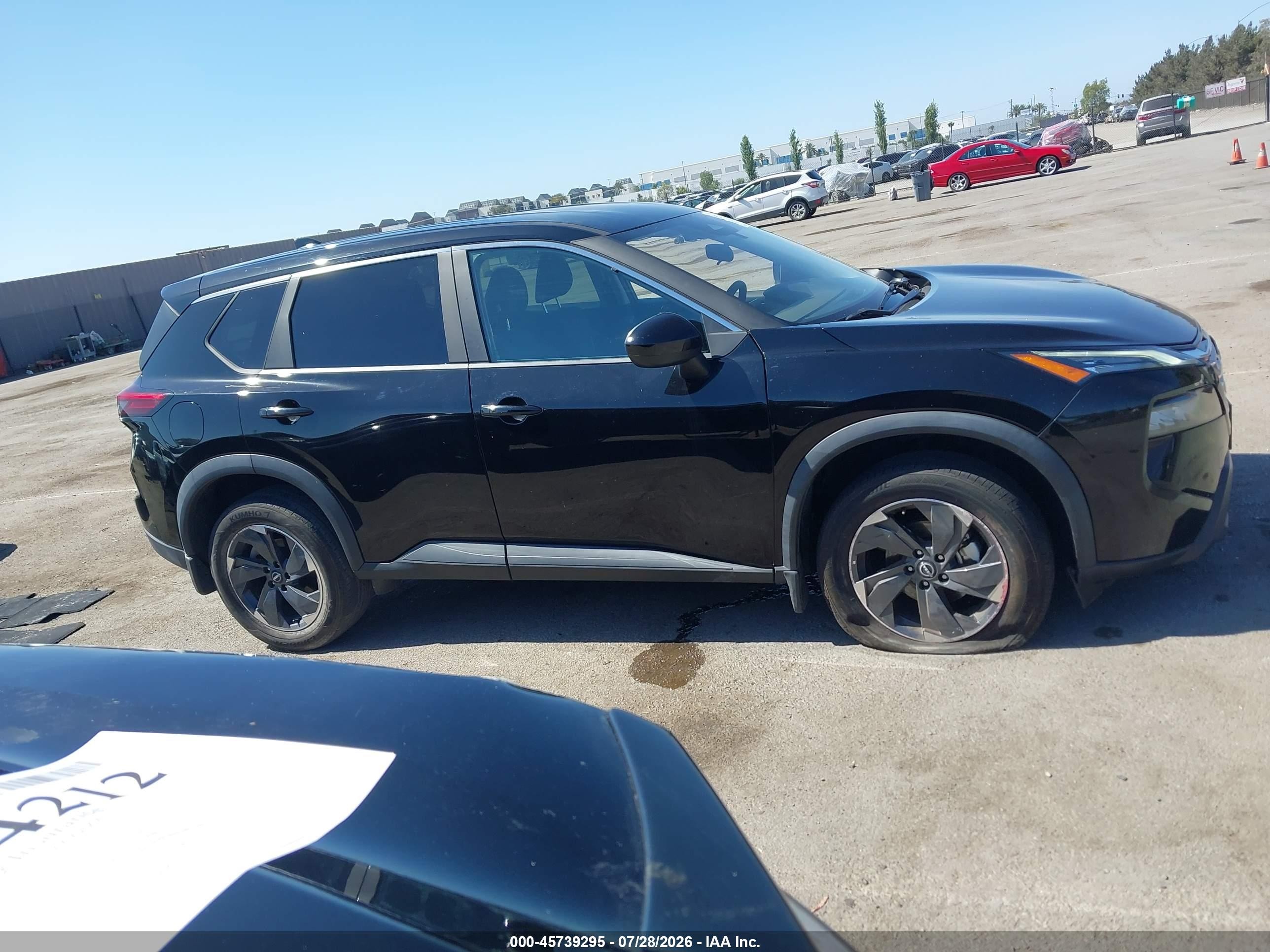 2024 Nissan Rogue Sv Fwd Black vin: 5N1BT3BA7RC739932