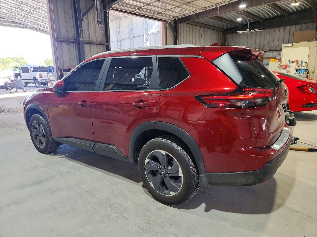 2026 Nissan Rogue Sv Burgundy vin: 5N1BT3BA7TC704055