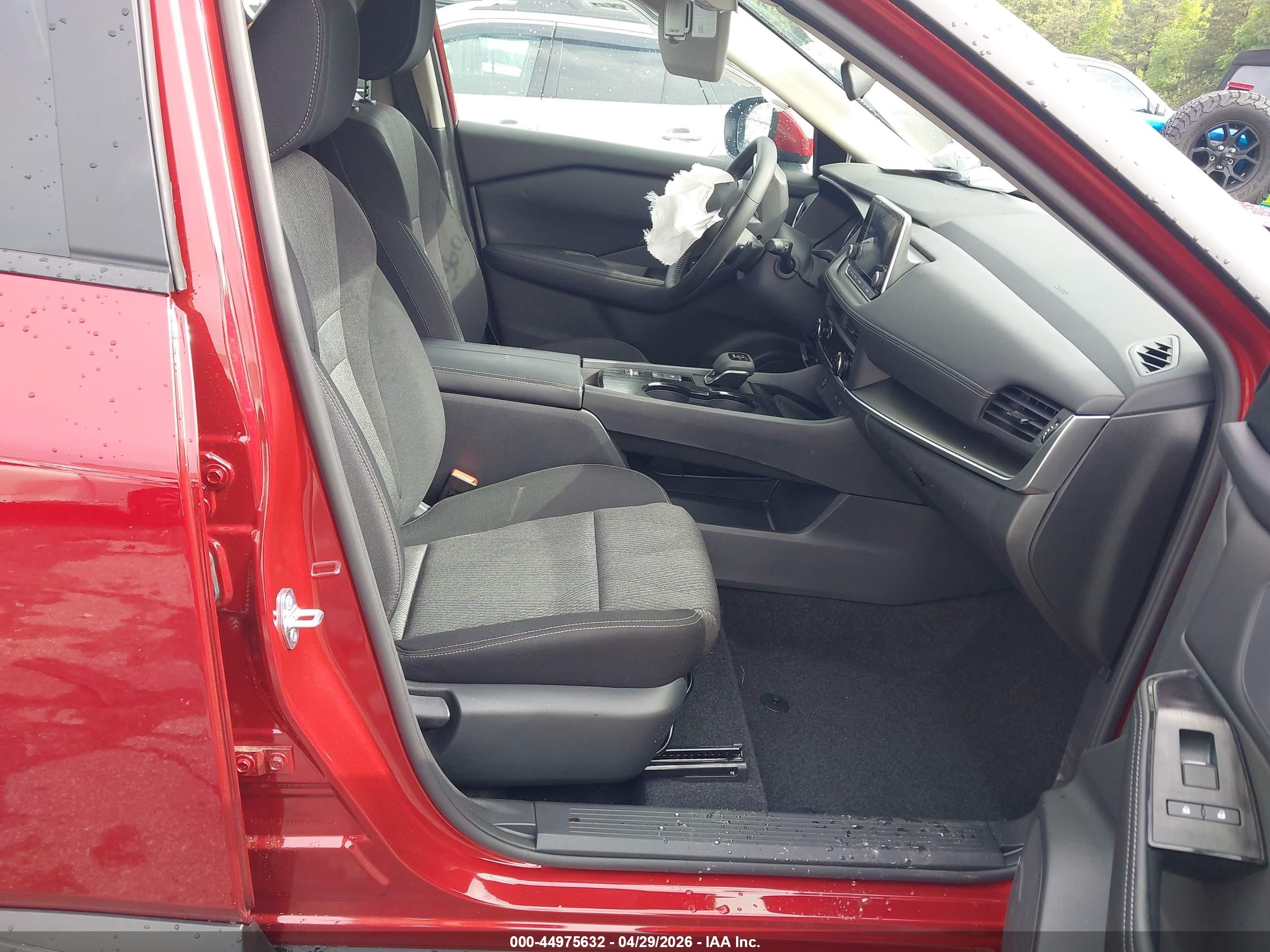 2026 Nissan Rogue Sv Красный vin: 5N1BT3BA9TC741883