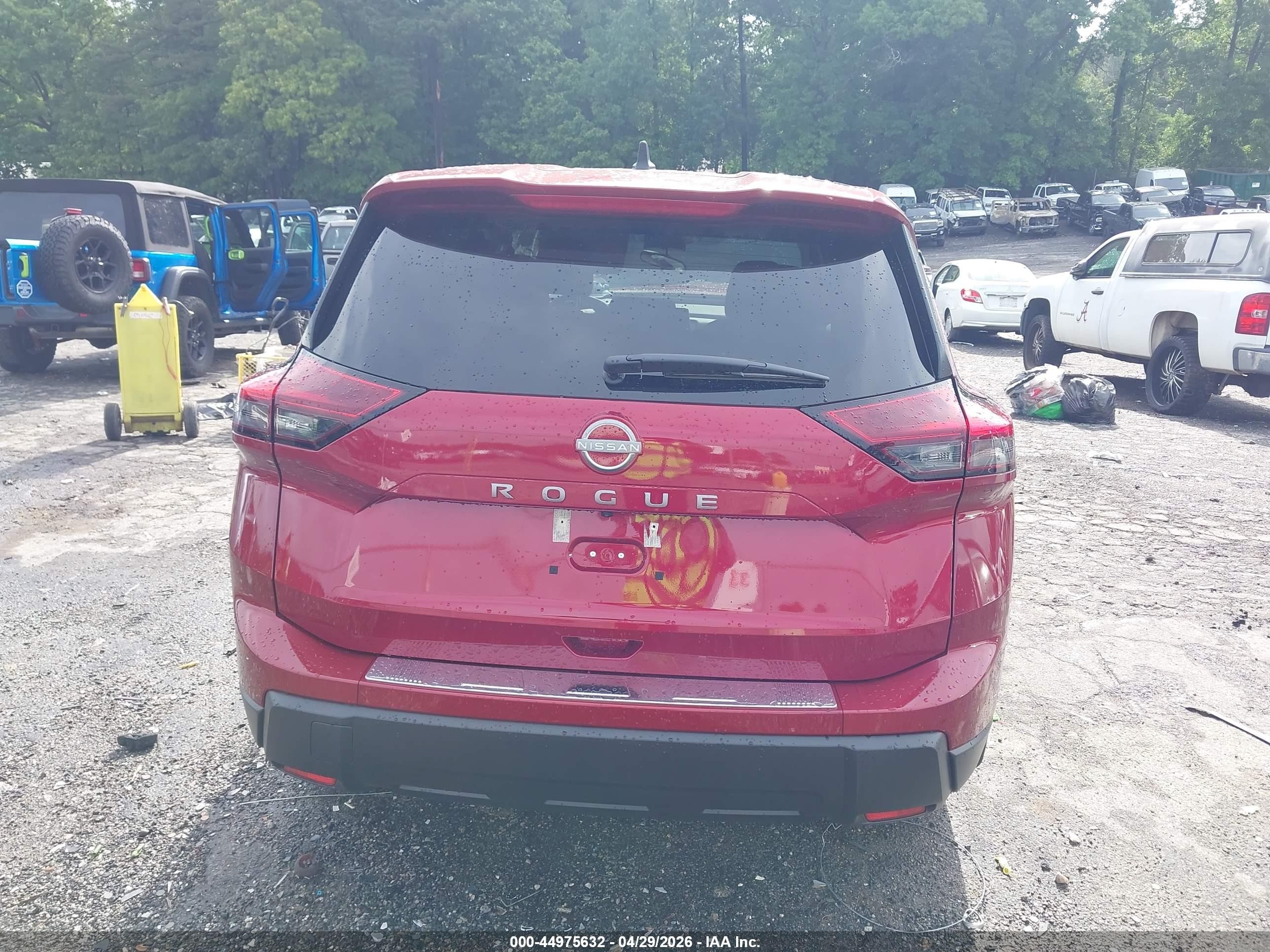 2026 Nissan Rogue Sv Красный vin: 5N1BT3BA9TC741883