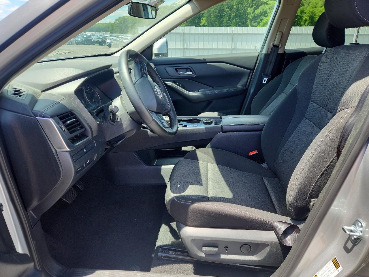 2025 Nissan Rogue Sv Белый vin: 5N1BT3BB1SC808113
