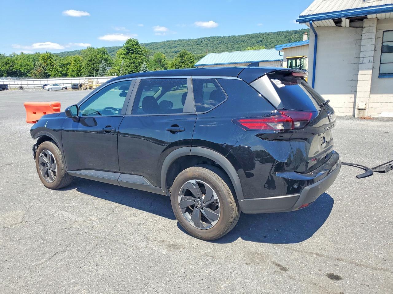 2025 Nissan Rogue Sv Black vin: 5N1BT3BB3SC803981