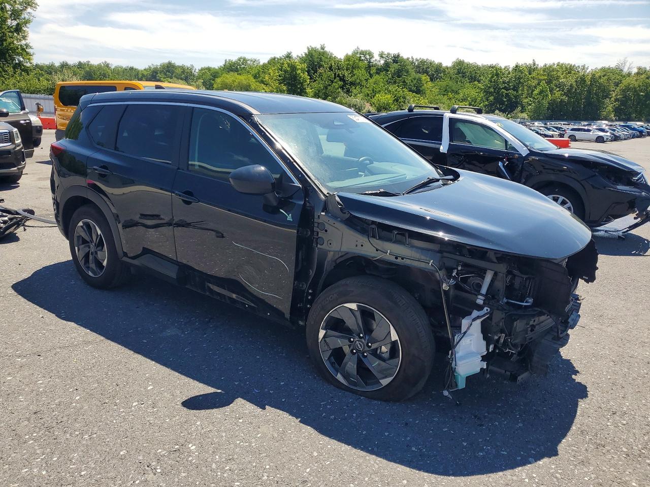 2025 Nissan Rogue Sv Black vin: 5N1BT3BB3SC803981