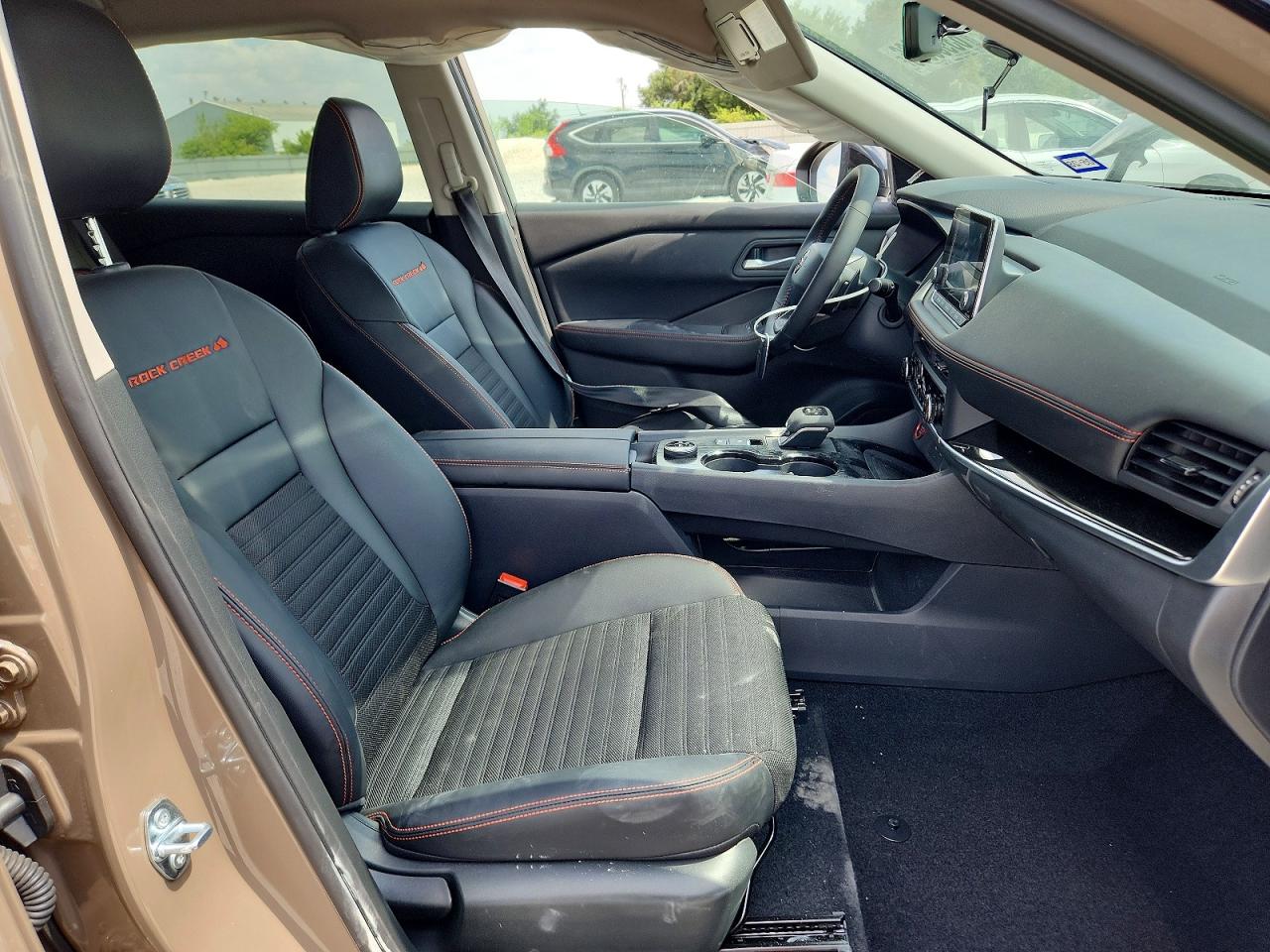 2026 Nissan Rogue Rock Creek Желто-коричневый vin: 5N1BT3BB3TC802475