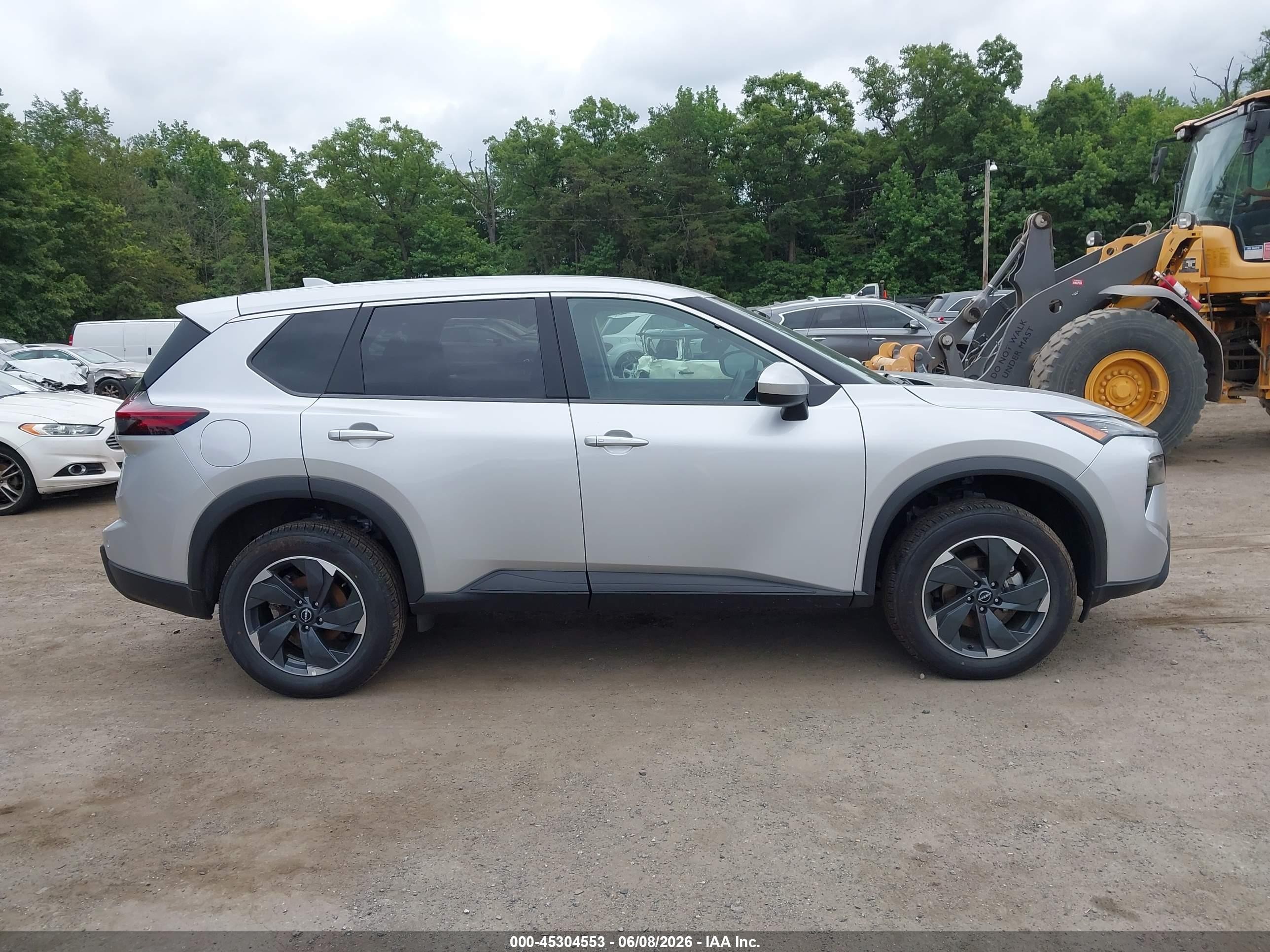 2025 Nissan Rogue Sv Intelligent Awd Silver vin: 5N1BT3BB4SC835290