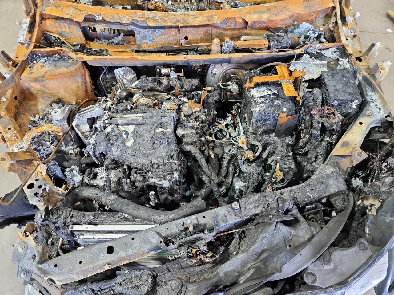 2026 Nissan Rogue Sv Blue vin: 5N1BT3BB5TC705696 Damage: Engine, Broken, Repair Required