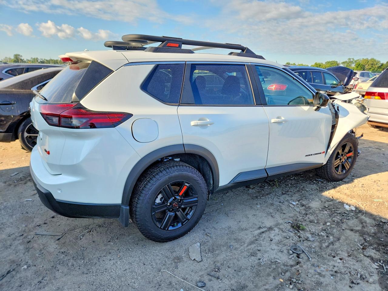 2026 Nissan Rogue Rock Creek White vin: 5N1BT3BB6TC792248