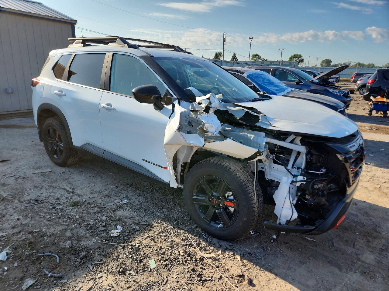 2026 Nissan Rogue Rock Creek White vin: 5N1BT3BB6TC792248