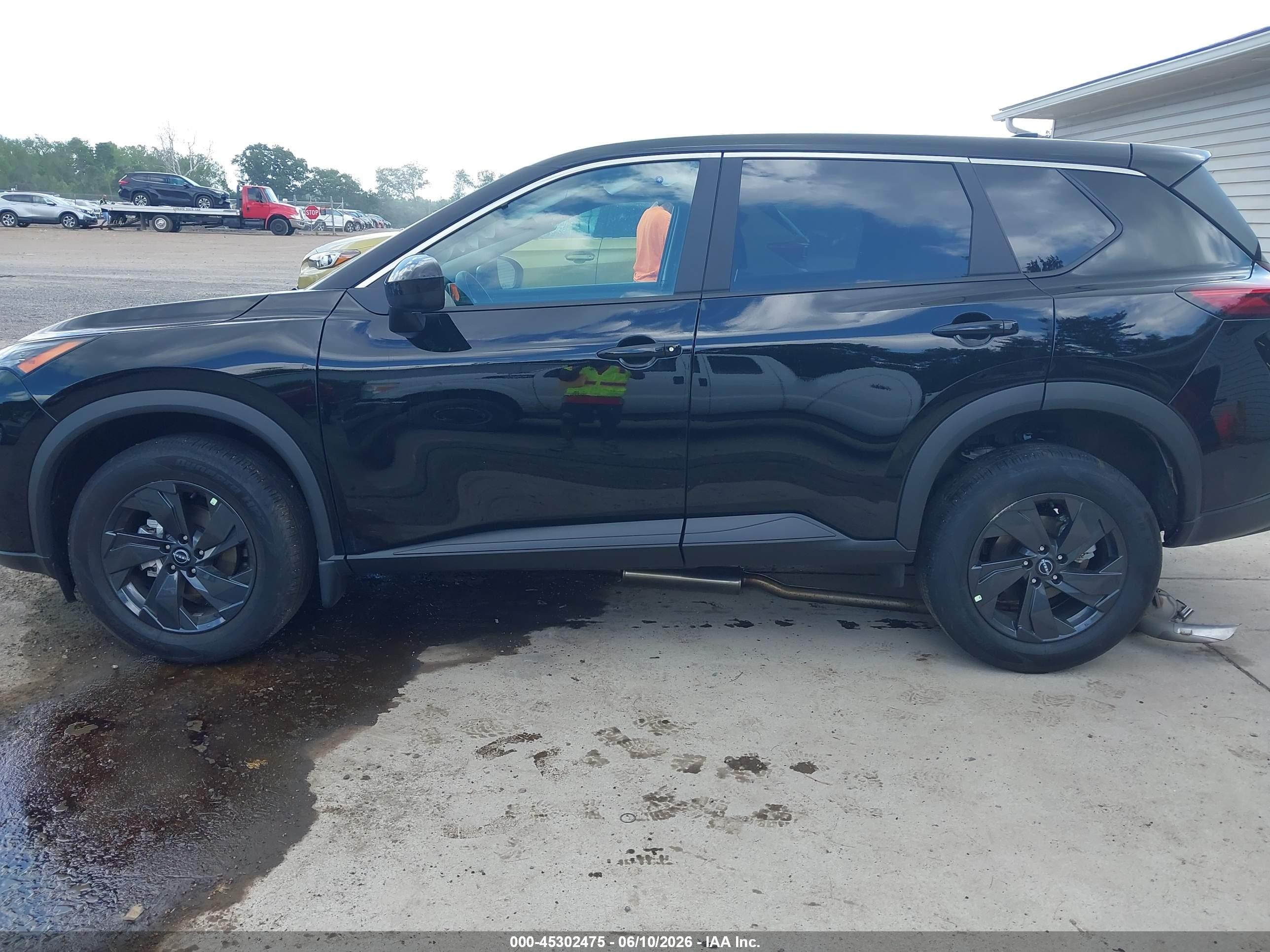 2026 Nissan Rogue Sv Черный vin: 5N1BT3BB8TC779145