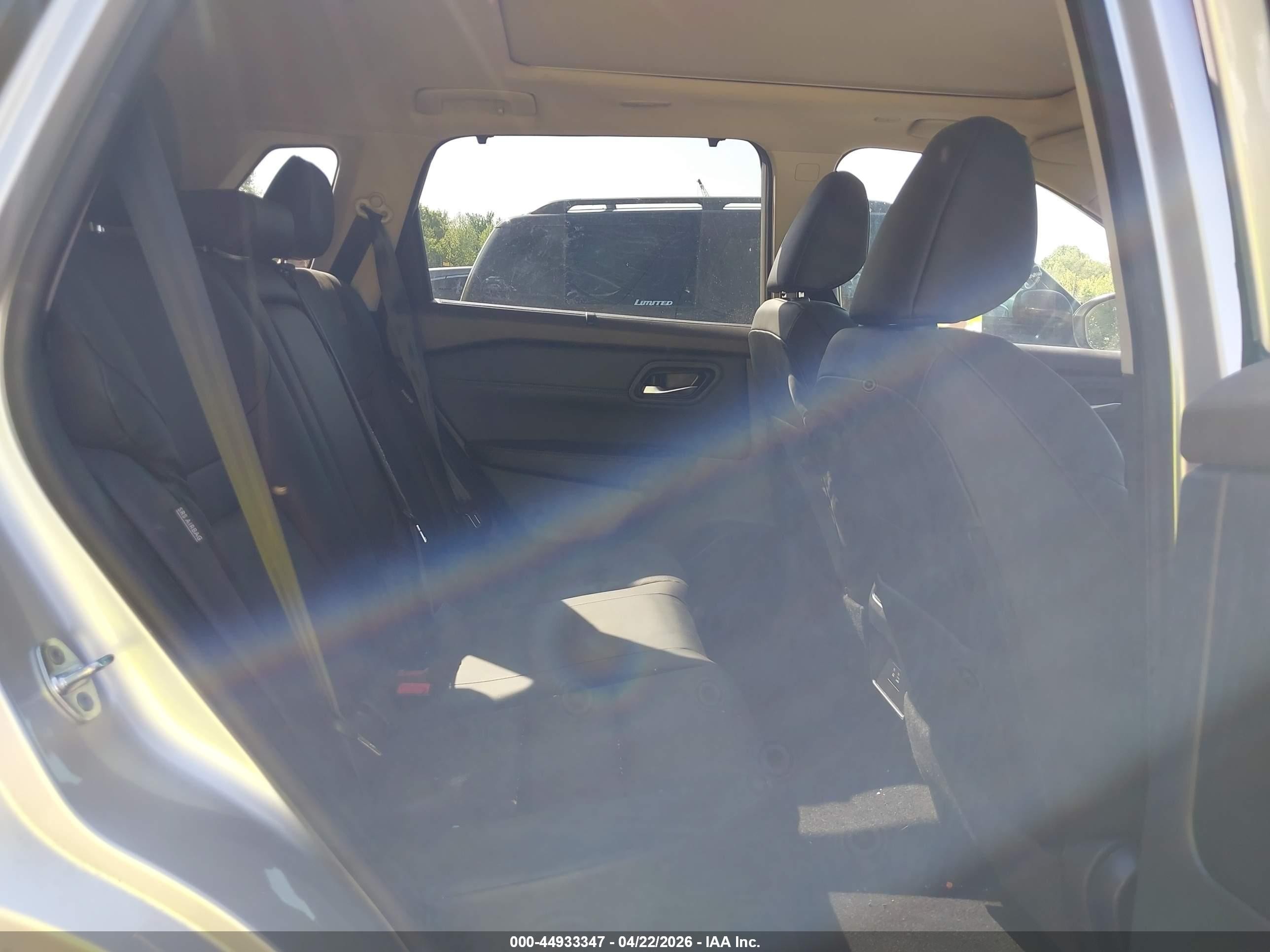 2023 Nissan Rogue Sv Intelligent Awd Серебряный vin: 5N1BT3BB9PC687631