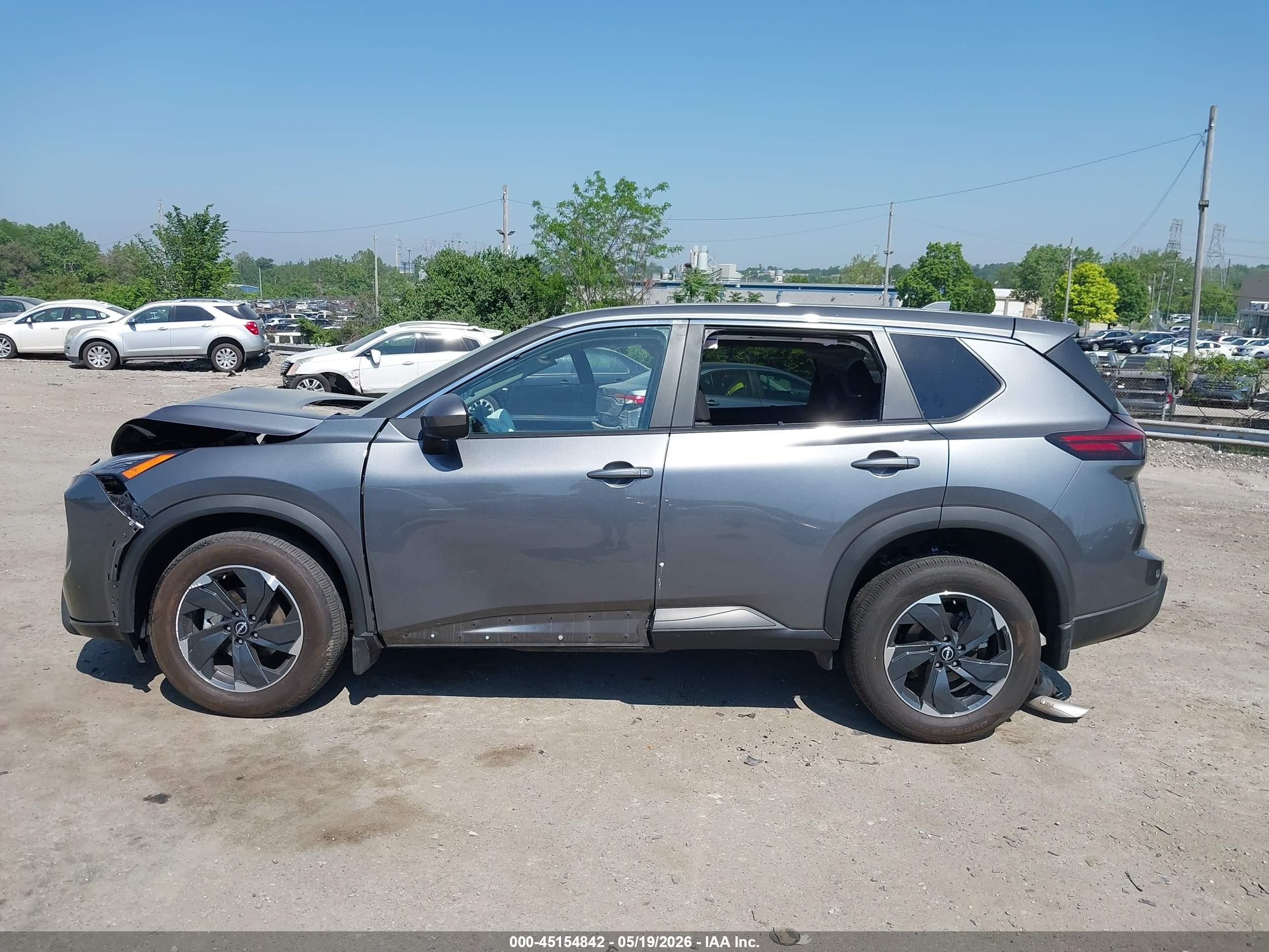 2026 Nissan Rogue Sv Серый vin: 5N1BT3BB9TC674159