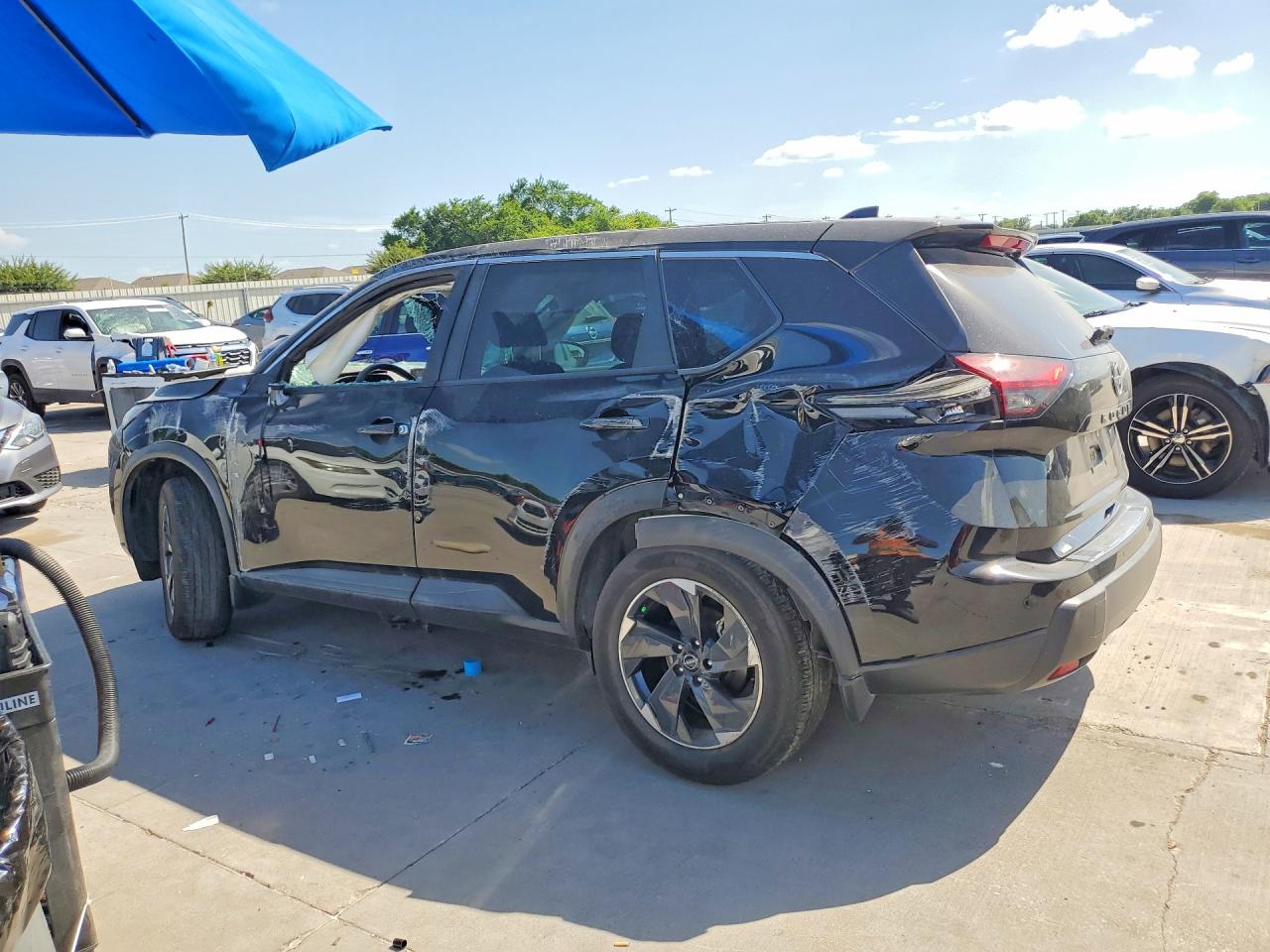 2026 Nissan Rogue Sv Black vin: 5N1BT3BBXTC736023