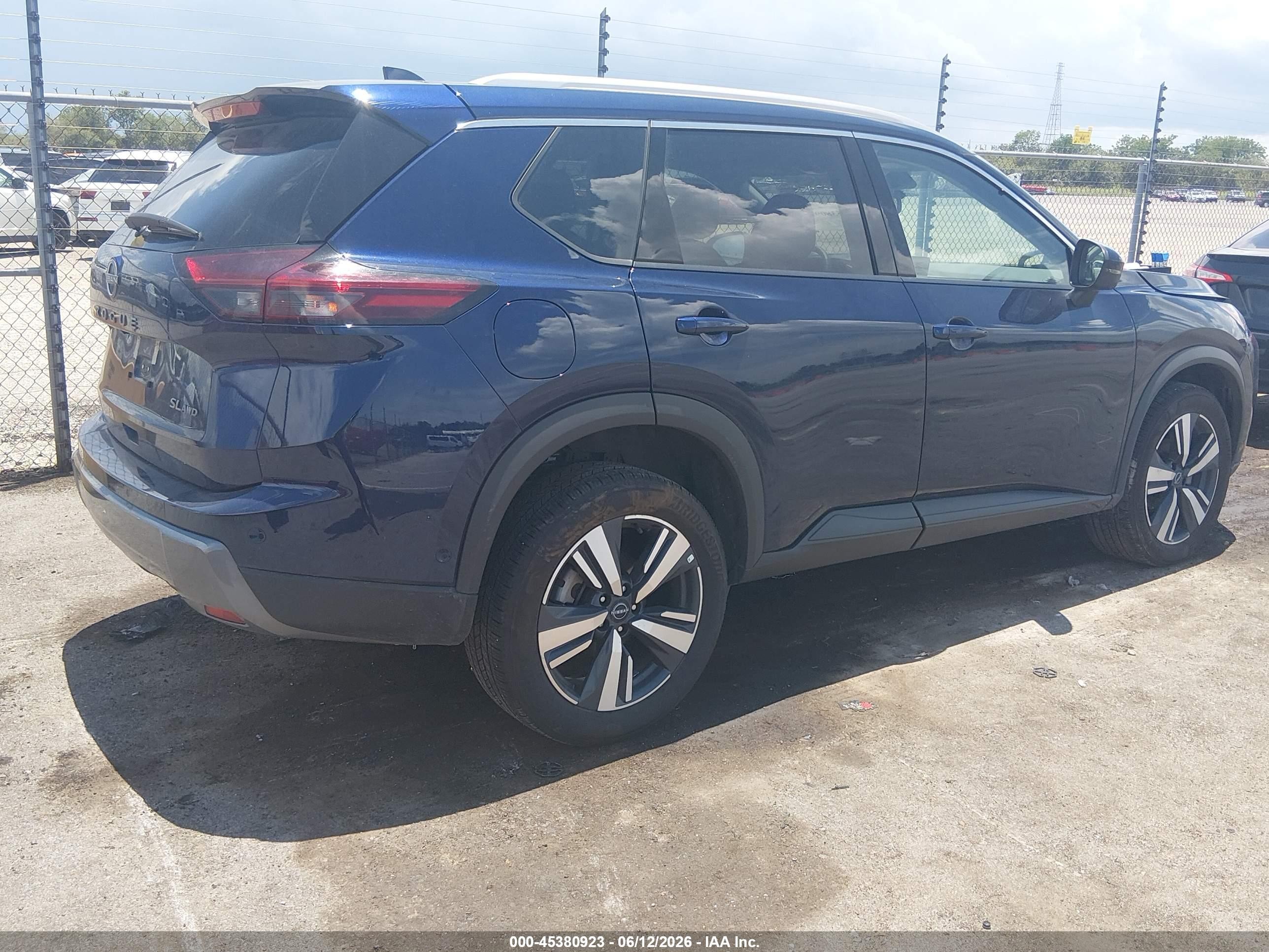 2026 Nissan Rogue Sl Синий vin: 5N1BT3CB1TC720436