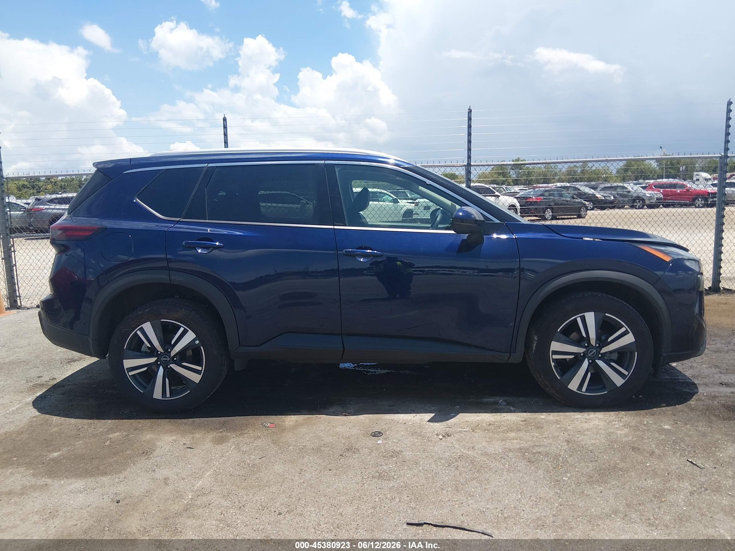 2026 Nissan Rogue Sl Синий vin: 5N1BT3CB1TC720436