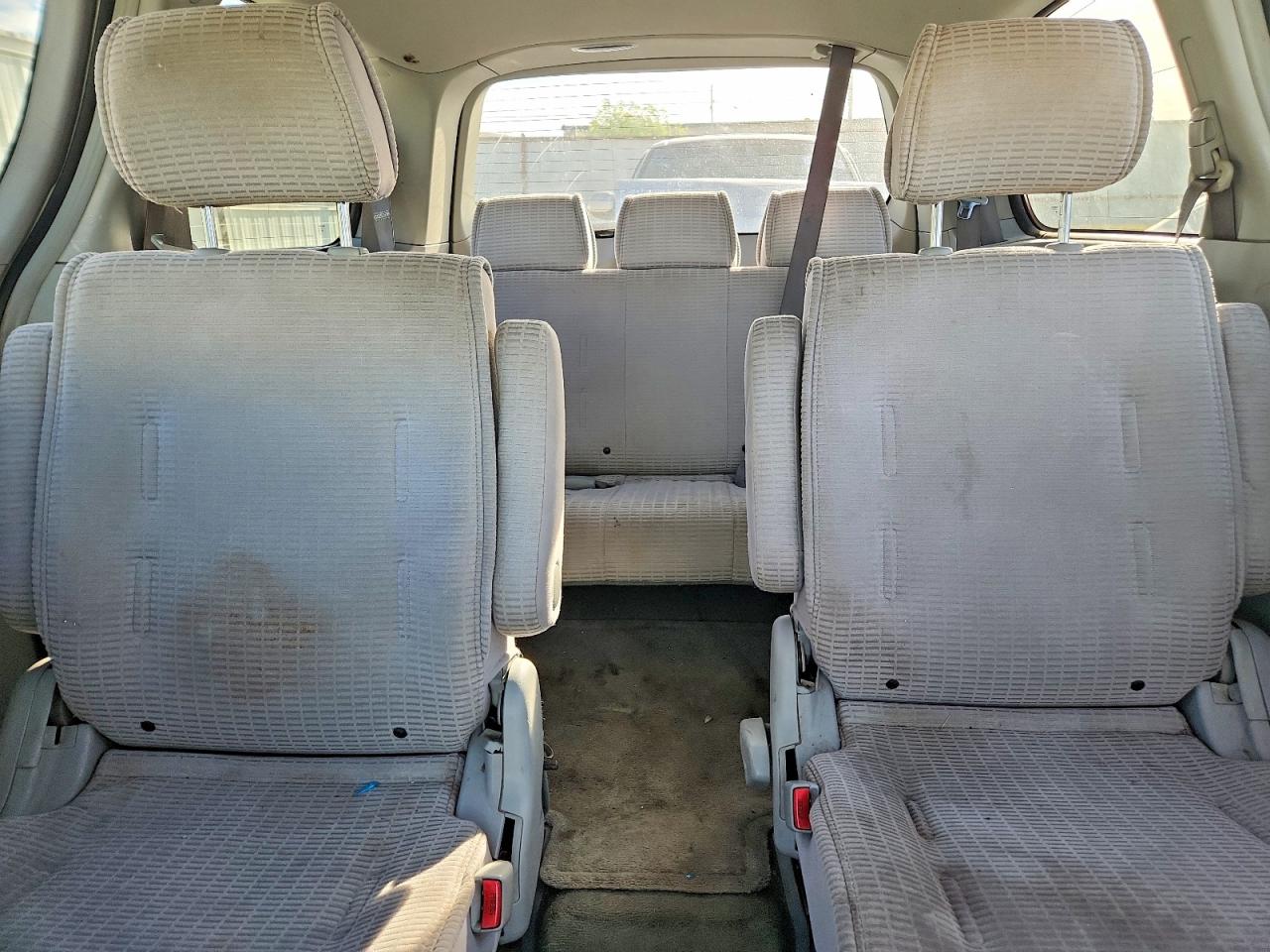 2004 Niss Quest 3.5 S White vin: 5N1BV28U04N371256