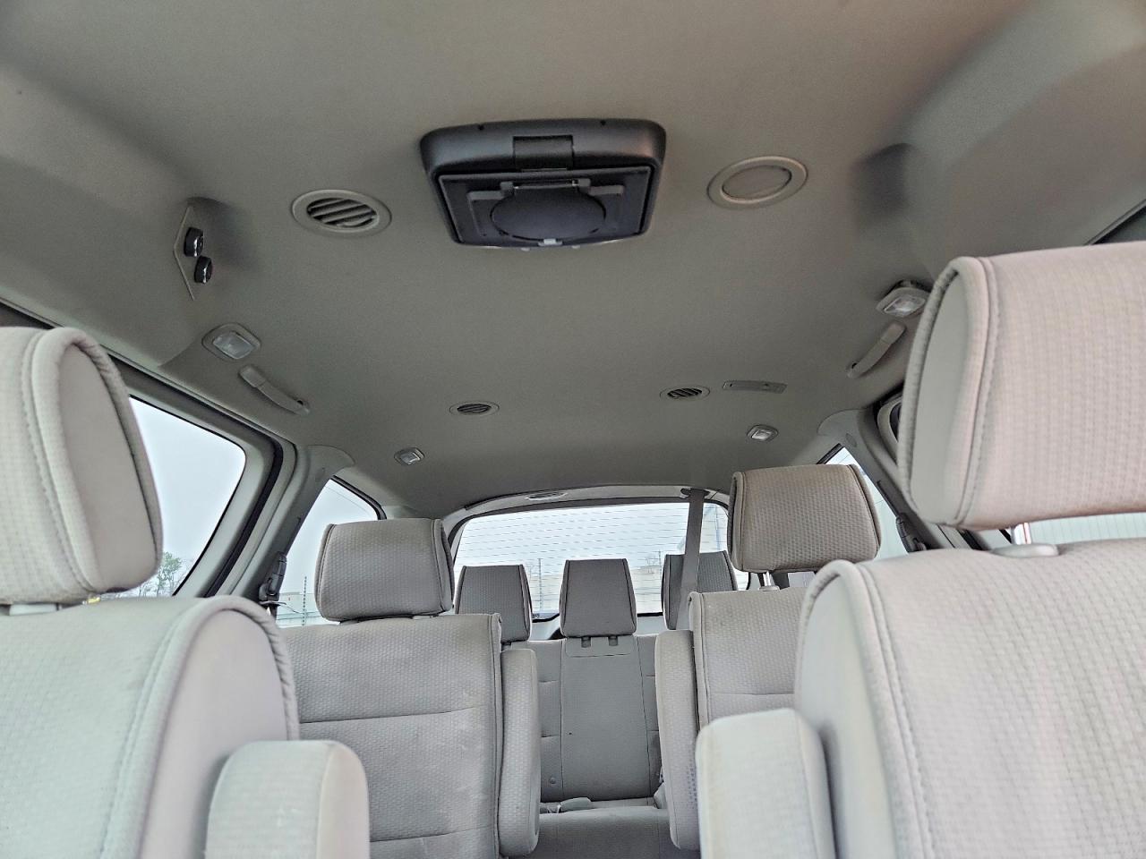 2009 Nissan Quest 3.5 Silver vin: 5N1BV28U19N100830