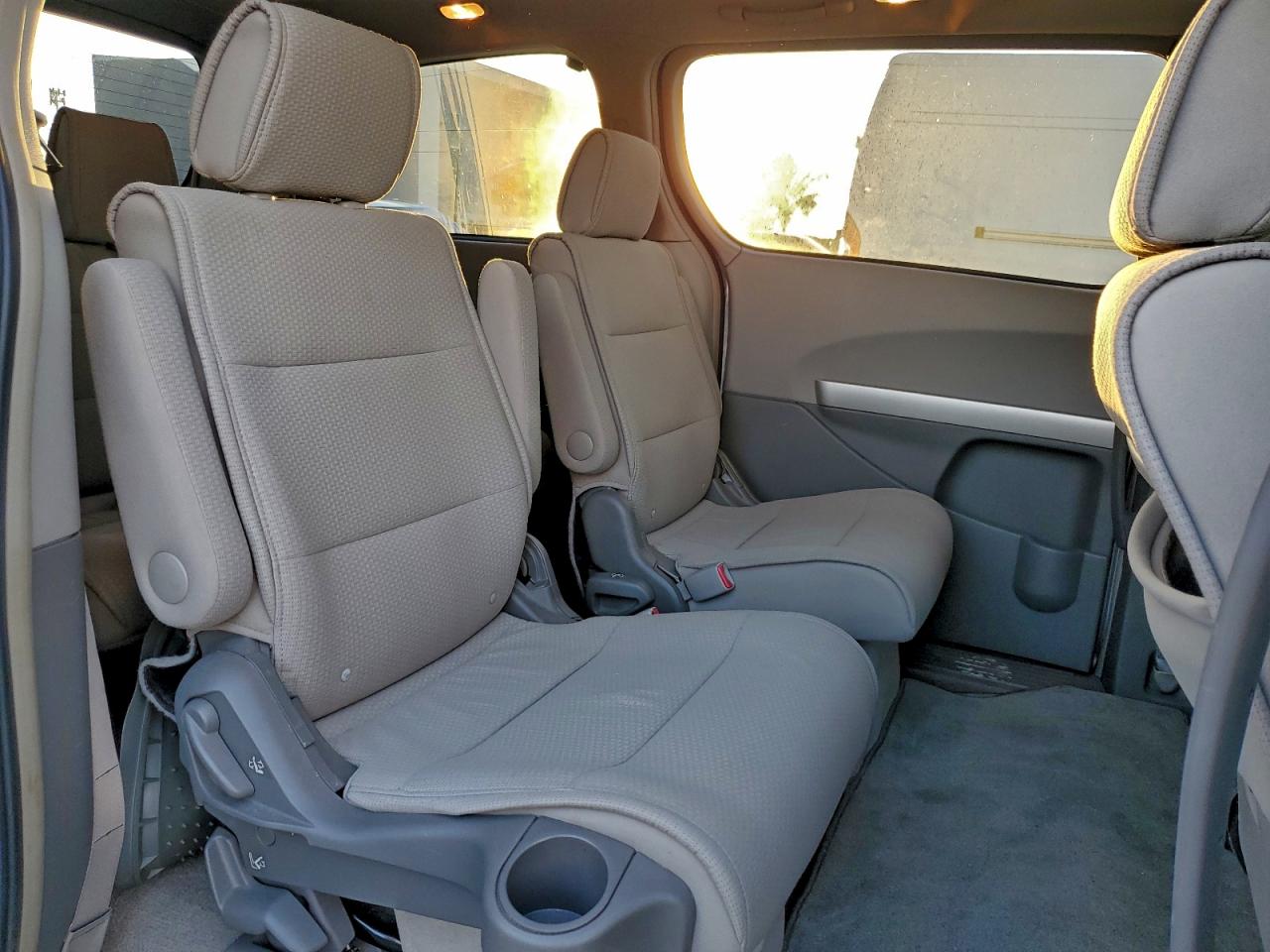 2009 Nissan Quest S Silver vin: 5N1BV28U19N107647