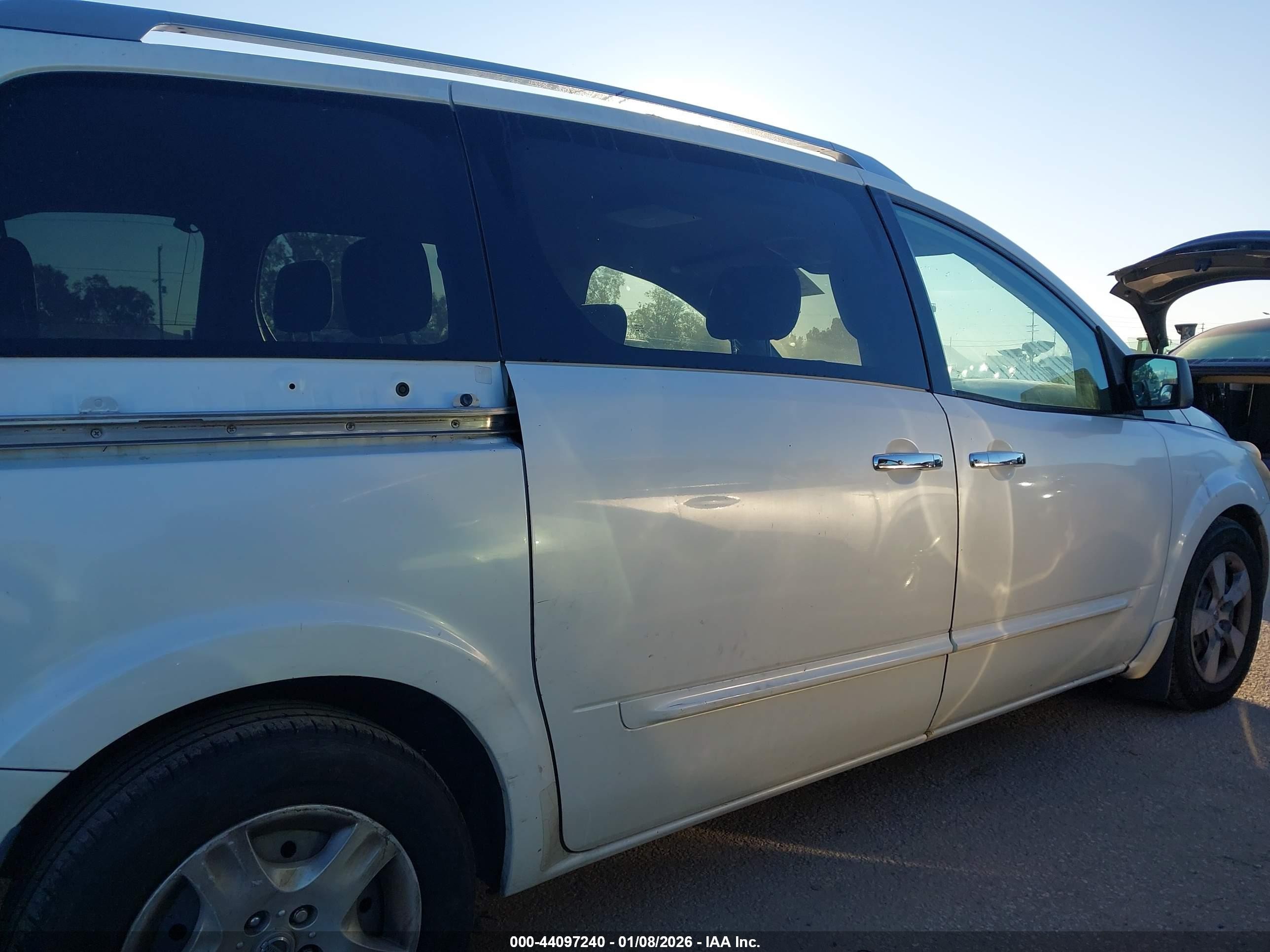 2007 Nissan Quest 3.5 S Белый vin: 5N1BV28U57N123198