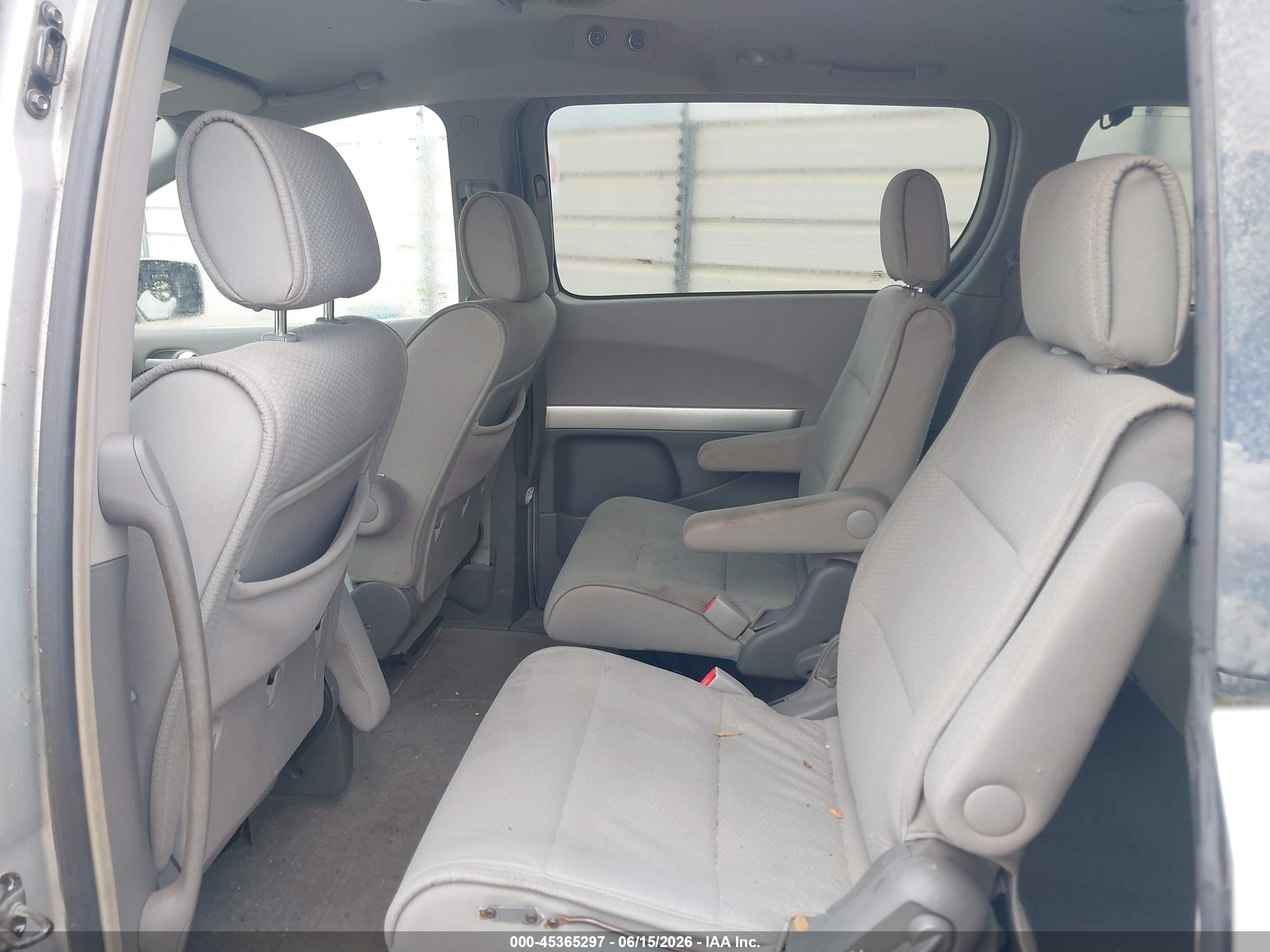 2009 Nissan Quest 3.5 S Silver vin: 5N1BV28U59N107330