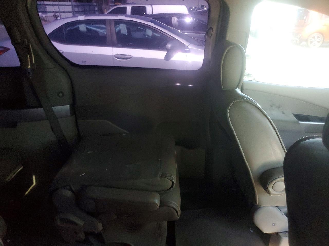2004 Nissan Quest 3.5 S Silver vin: 5N1BV28U84N303691