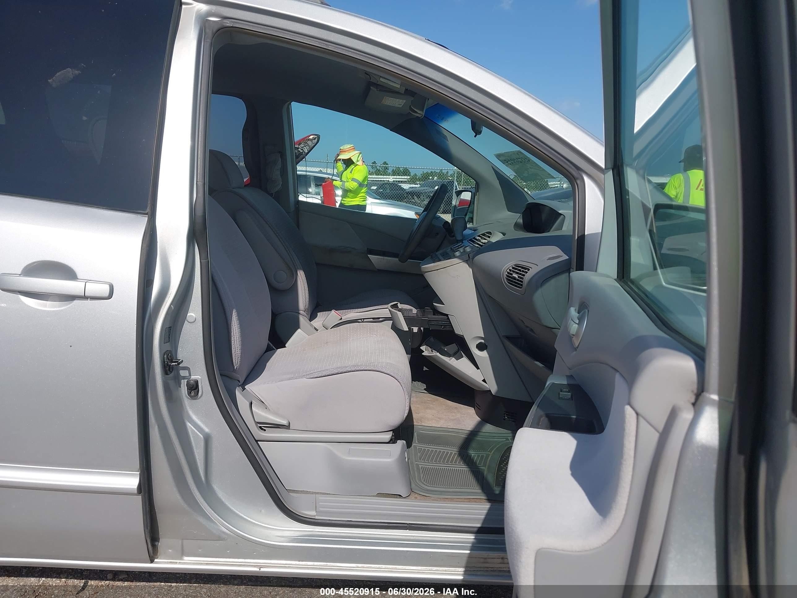 2006 Nissan Quest 3.5 S Silver vin: 5N1BV28U86N111836