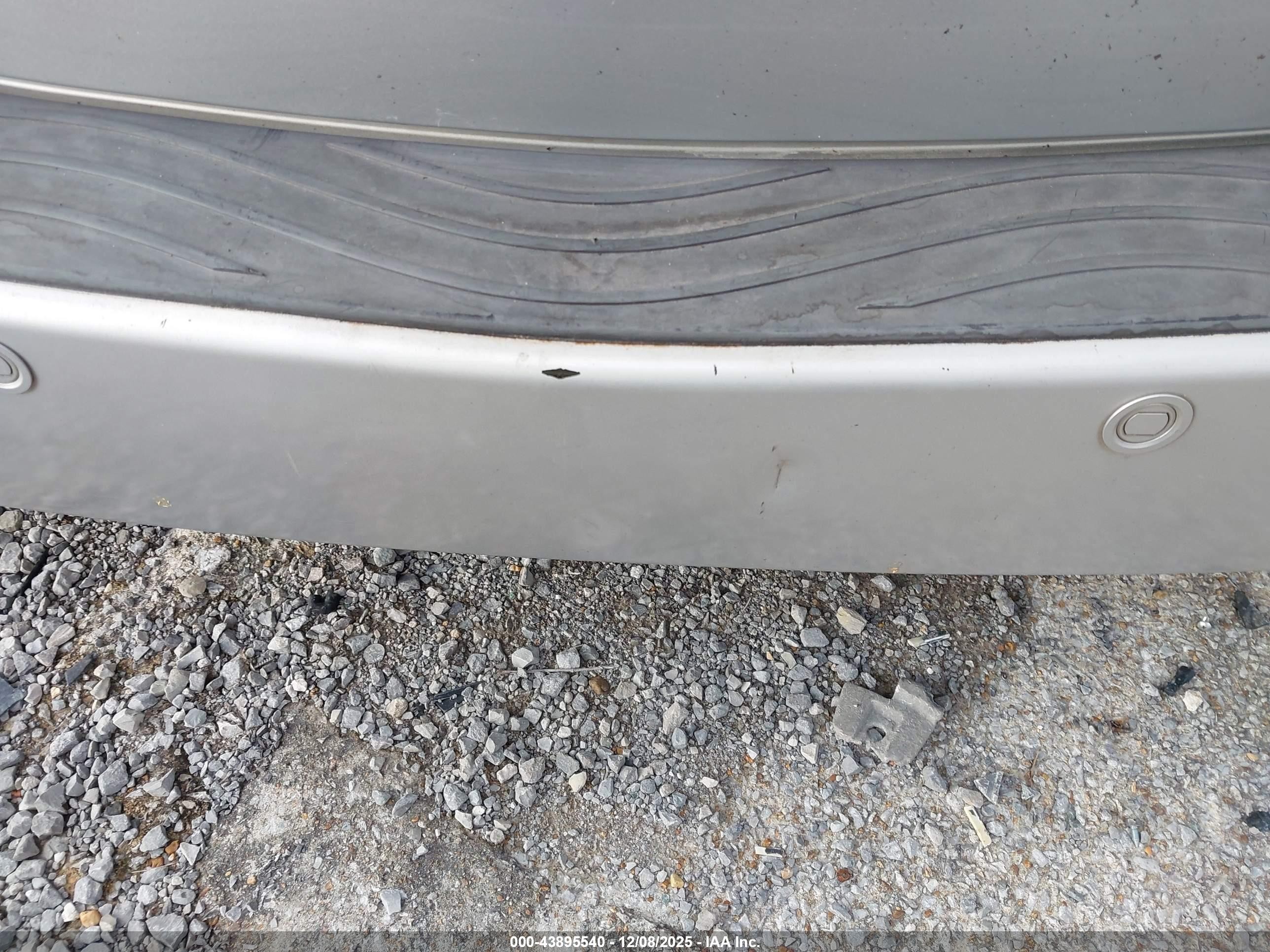 2007 Nissan Quest 3.5 S Silver vin: 5N1BV28U97N130977