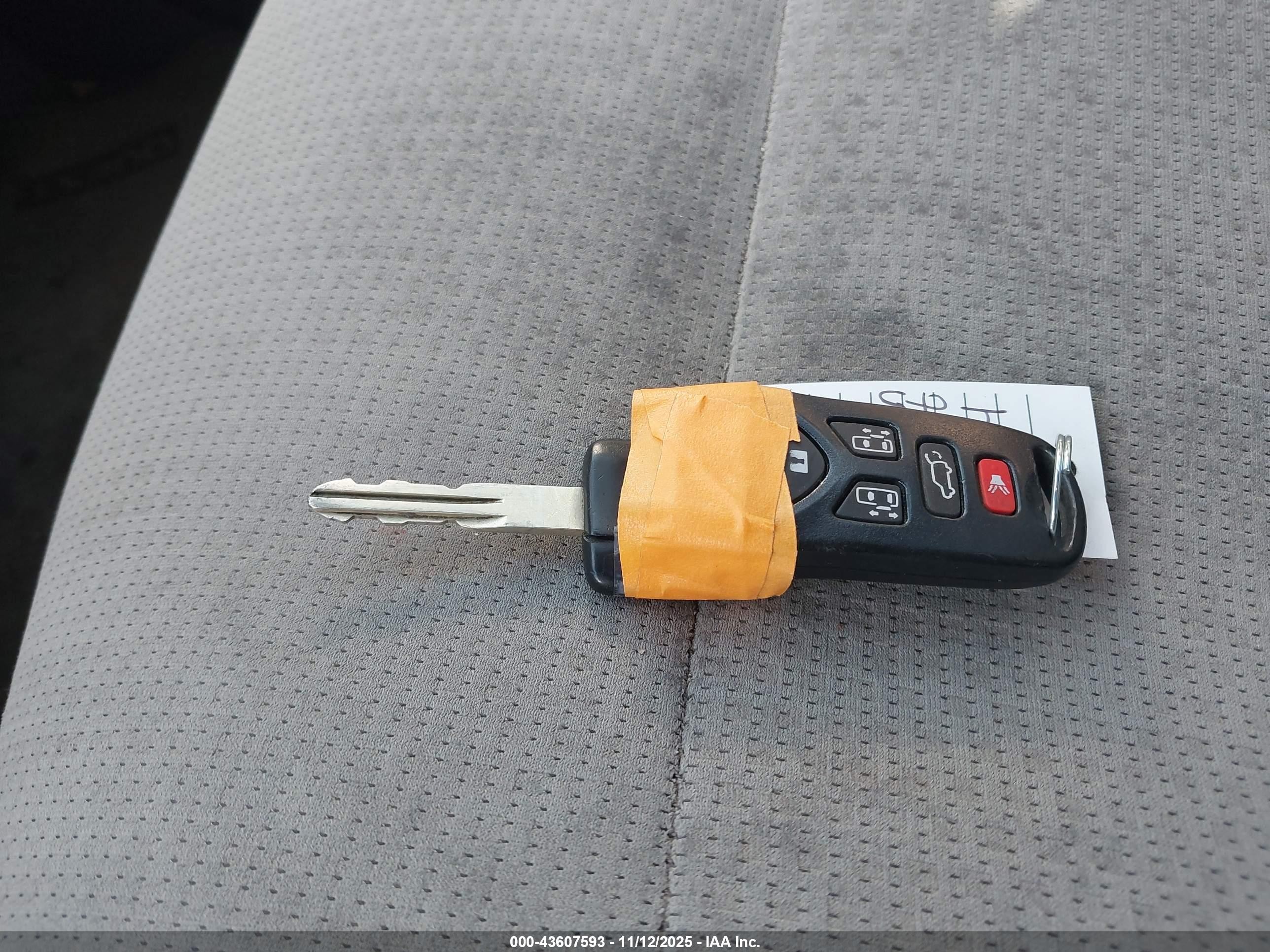 2008 Nissan Quest 3.5 S Серебряный vin: 5N1BV28UX8N119939