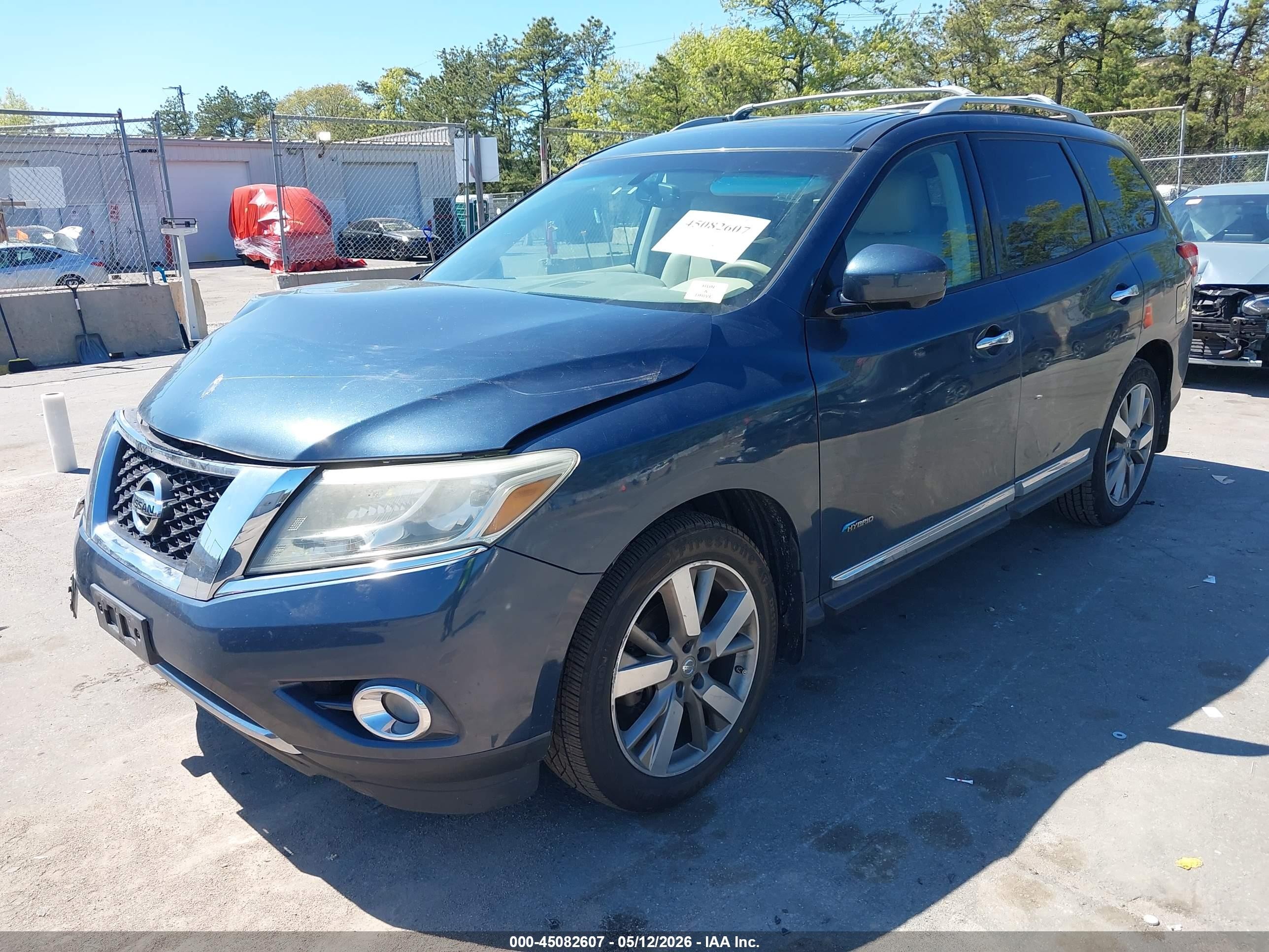 2014 Nissan Pathfinder Hybrid Platinum Dark Blue vin: 5N1CR2MM0EC660424