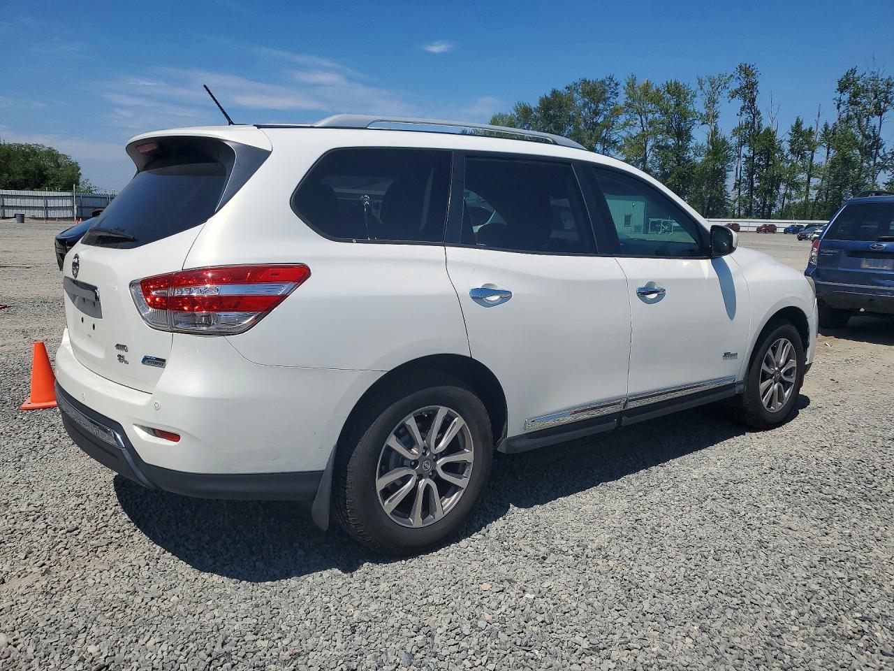 2014 Nissan Pathfinder Hybrid Sl White vin: 5N1CR2MM2EC636254