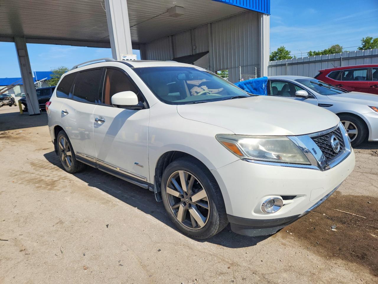 2014 Nissan Pathfinder Hybrid Sv White vin: 5N1CR2MM2EC643074
