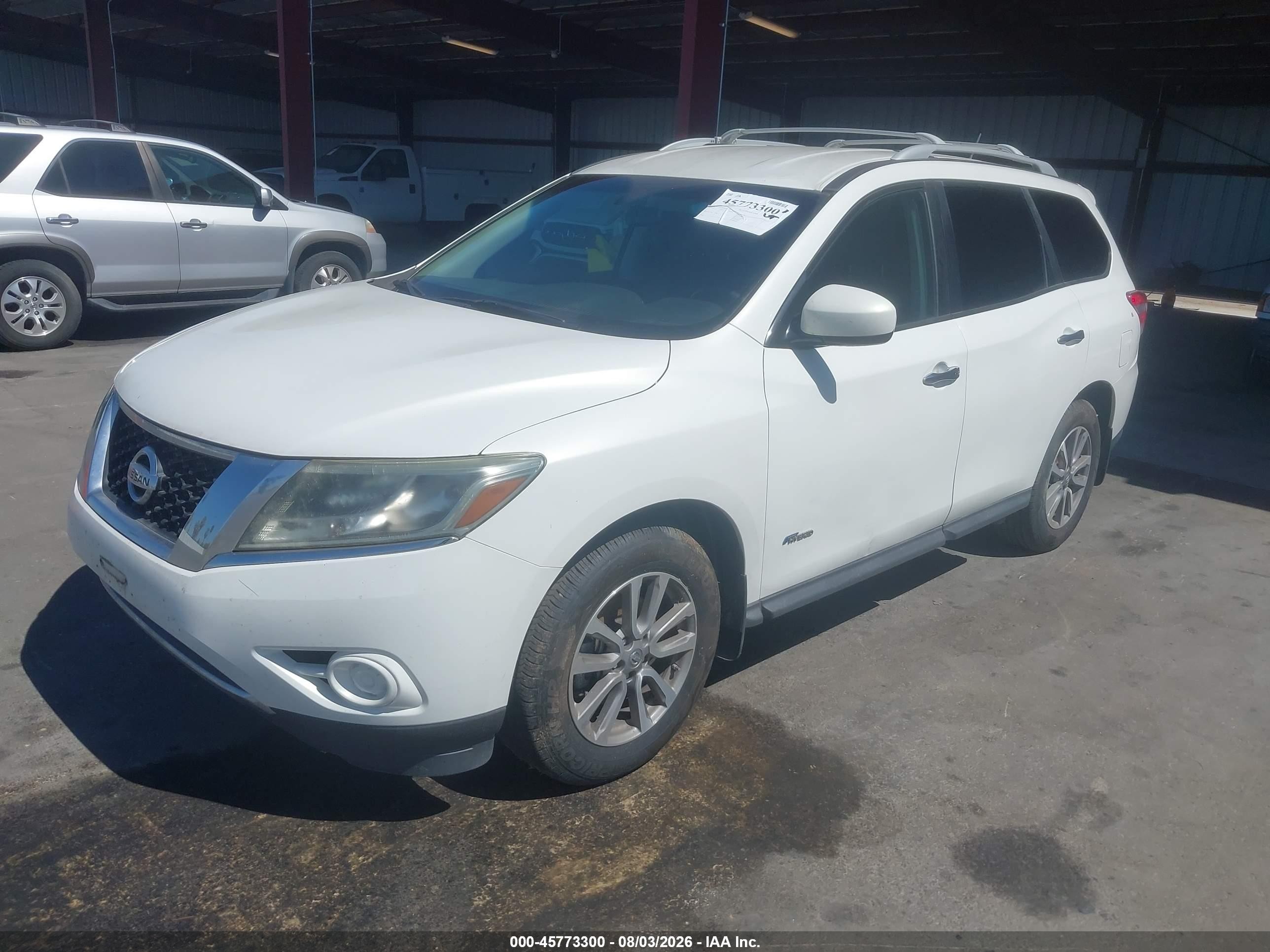 2014 Nissan Pathfinder Hybrid Sv Белый vin: 5N1CR2MN0EC643518