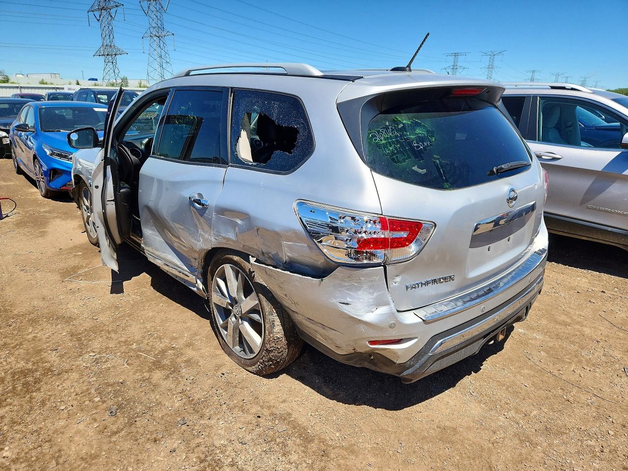 2014 Nissan Pathfinder Hybrid Sv Silver vin: 5N1CR2MN2EC661647