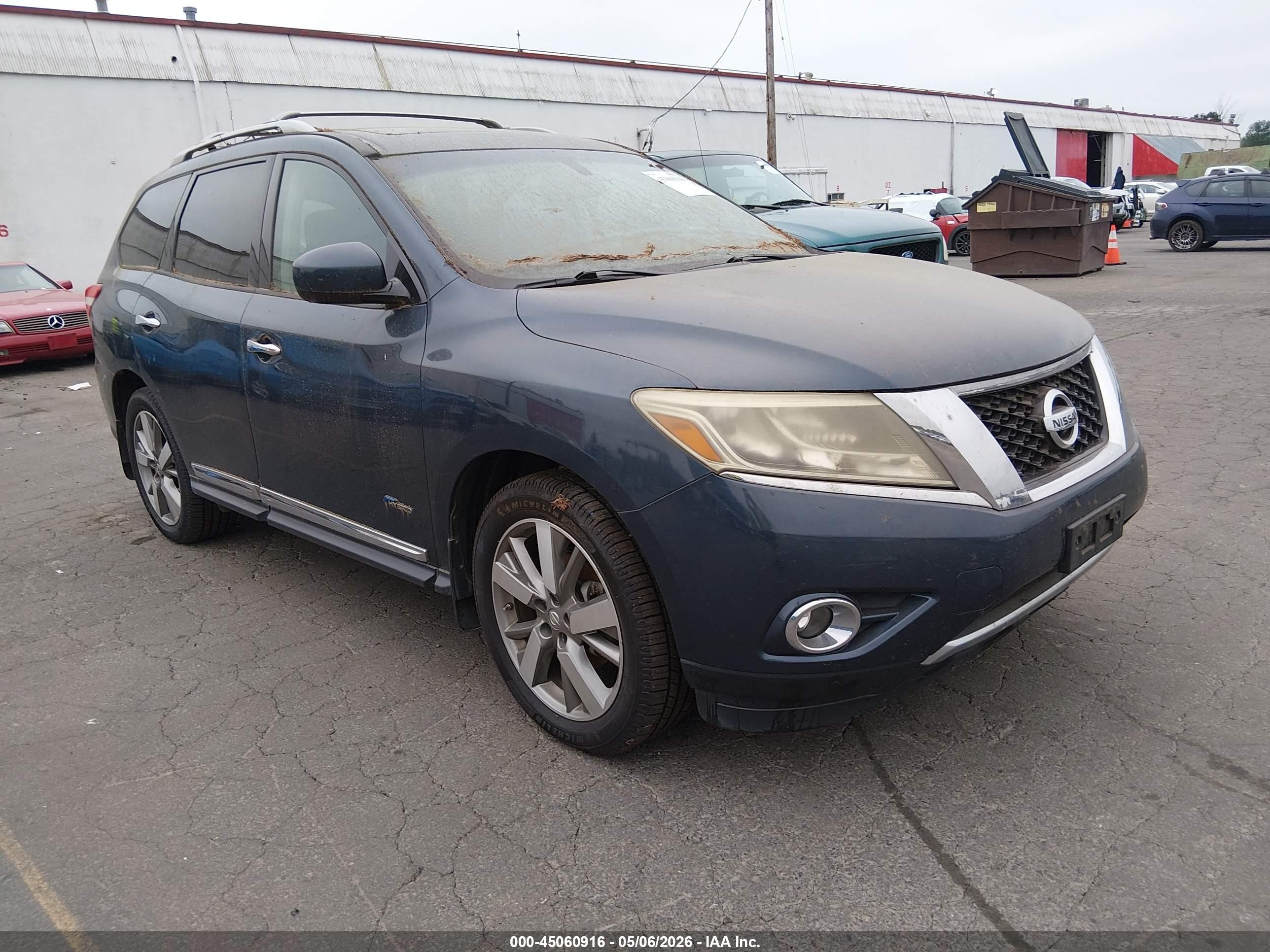 2014 Nissan Pathfinder Hybrid Platinum Dark Blue vin: 5N1CR2MN4EC660659
