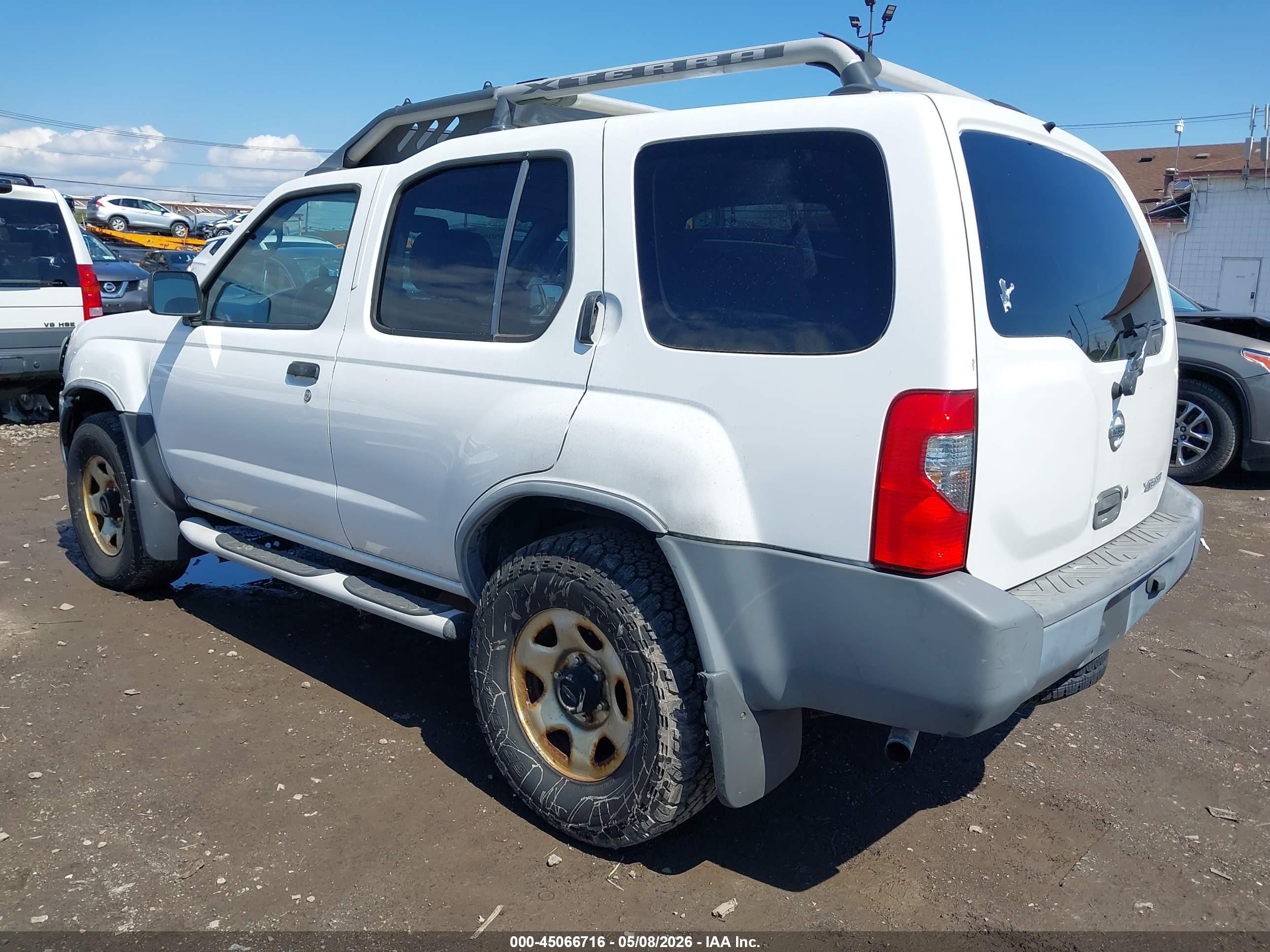 2004 Nissan Xterra Xe I4 White vin: 5N1DD28T04C633372