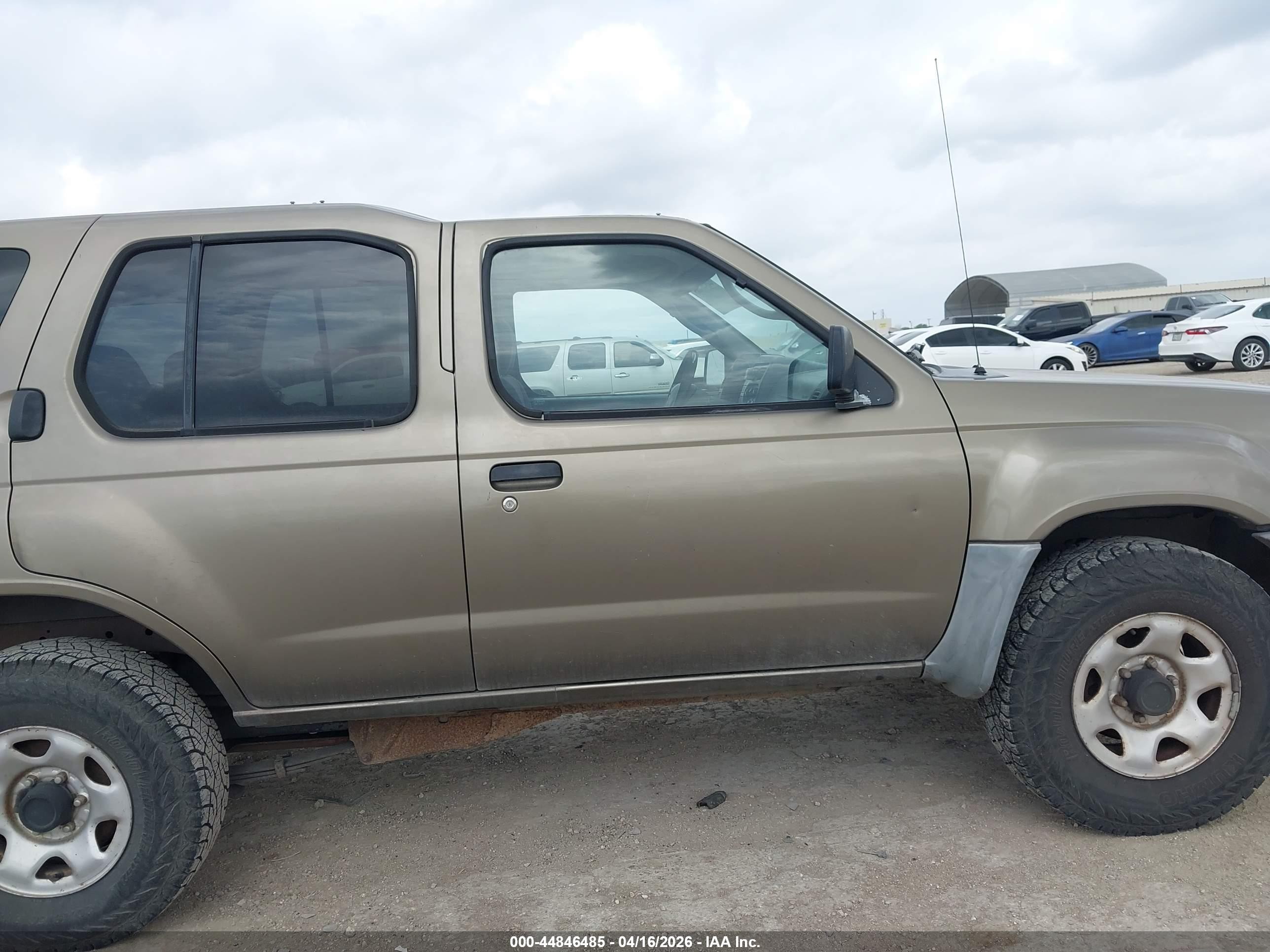 2001 Nissan Xterra Xe Бежевый vin: 5N1DD28T41C547221