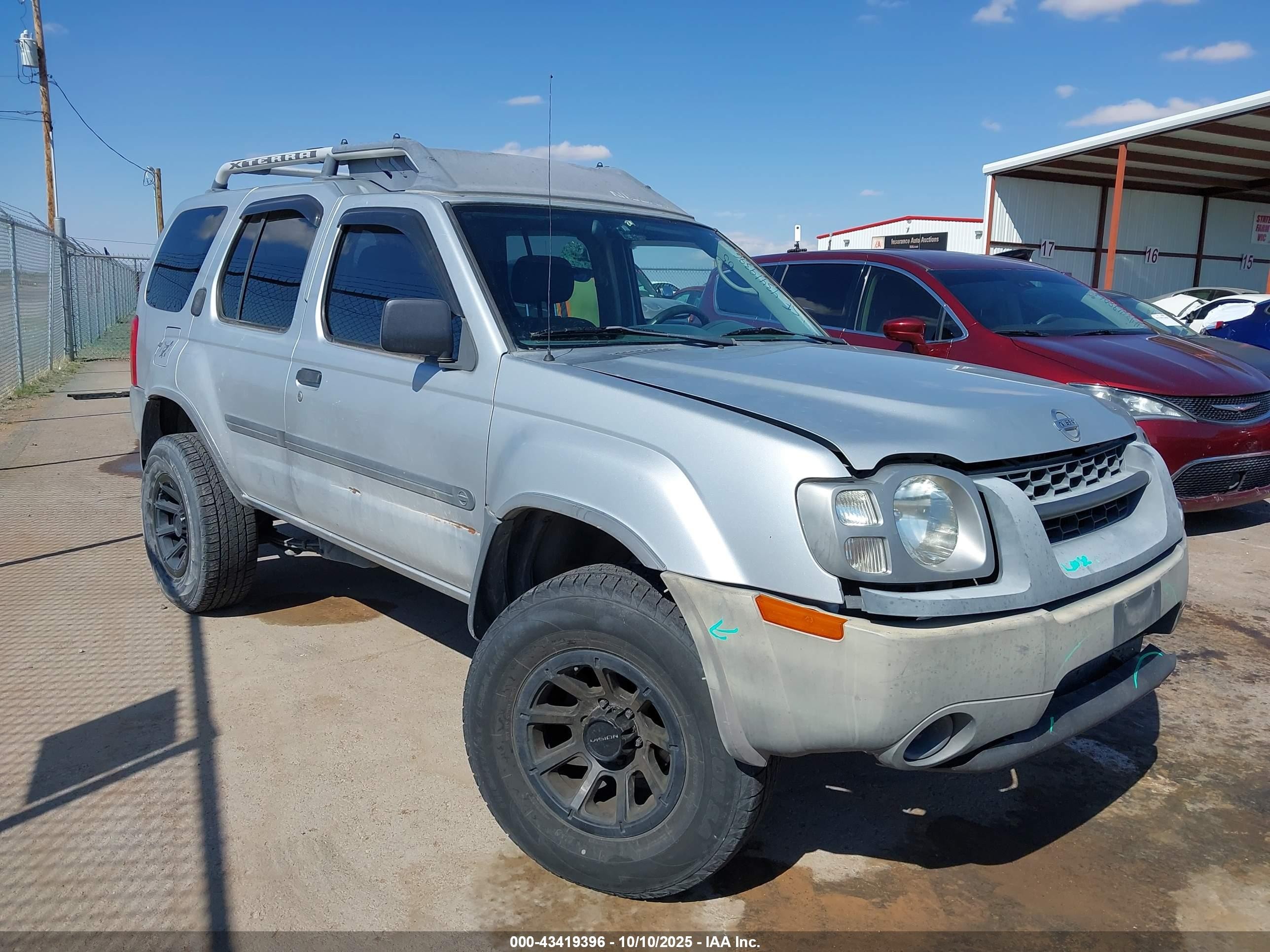 2003 Nissan Xterra Xe I4 Серебряный vin: 5N1DD28T73C696726