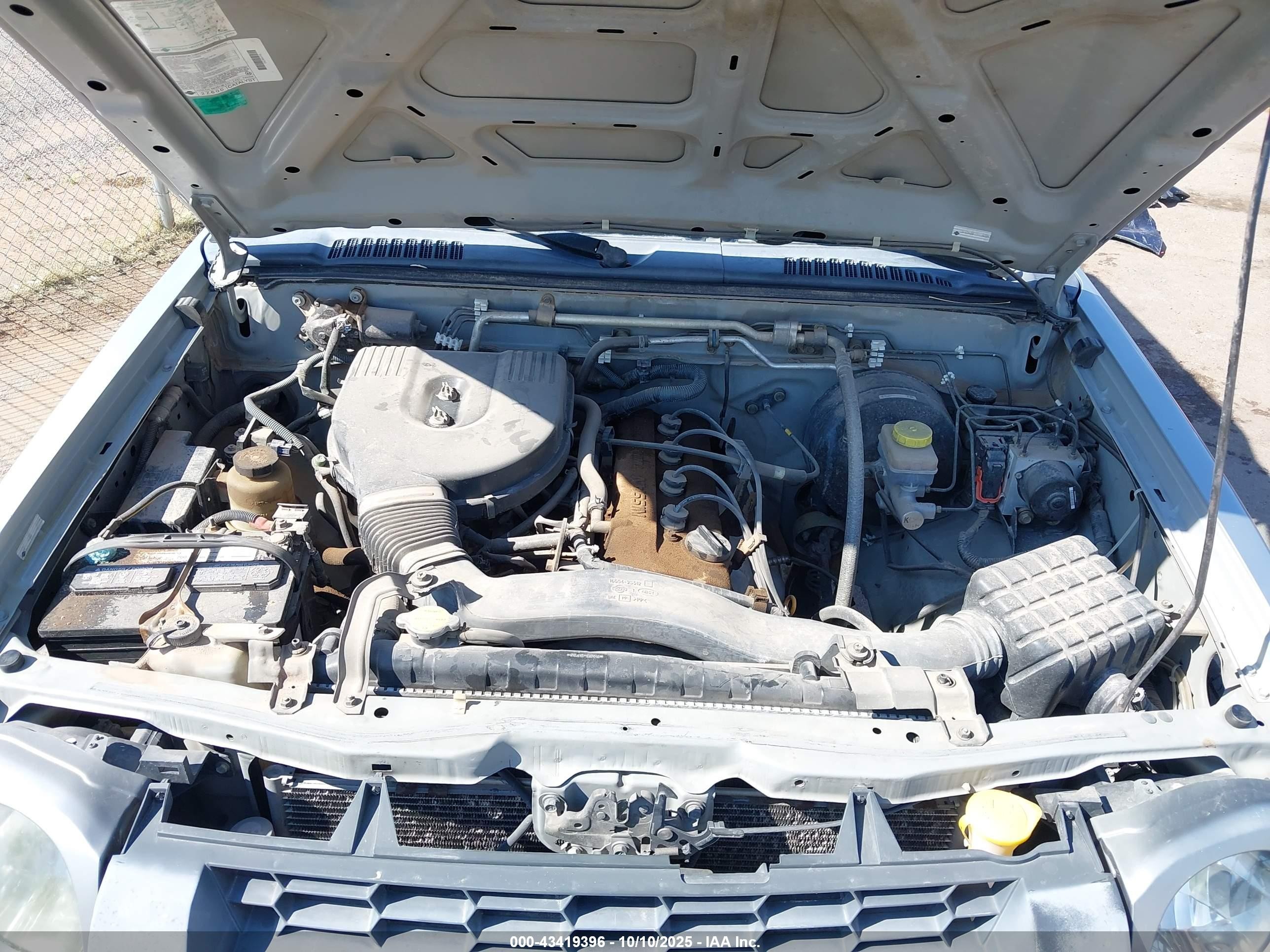 2003 Nissan Xterra Xe I4 Серебряный vin: 5N1DD28T73C696726