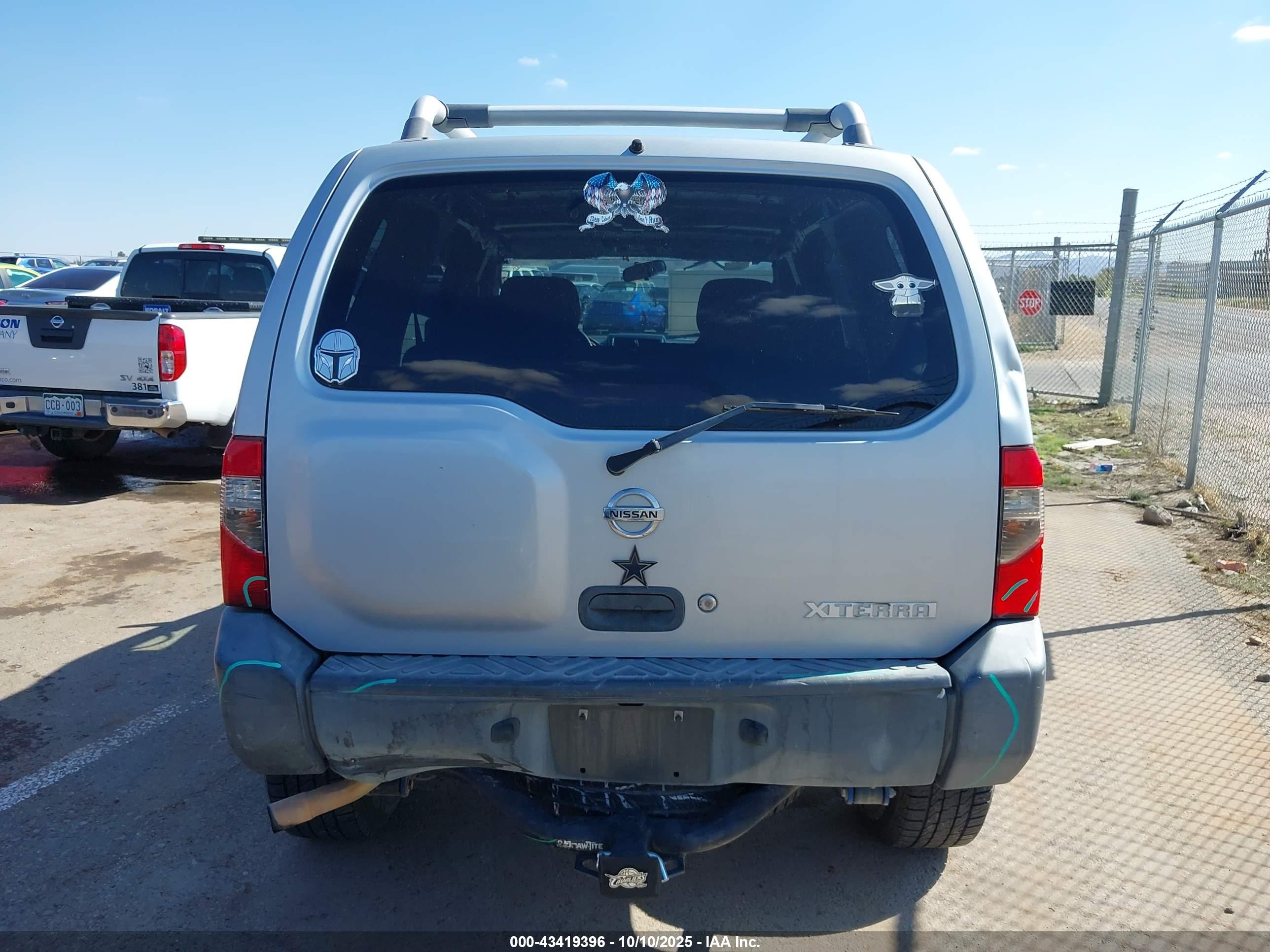 2003 Nissan Xterra Xe I4 Серебряный vin: 5N1DD28T73C696726