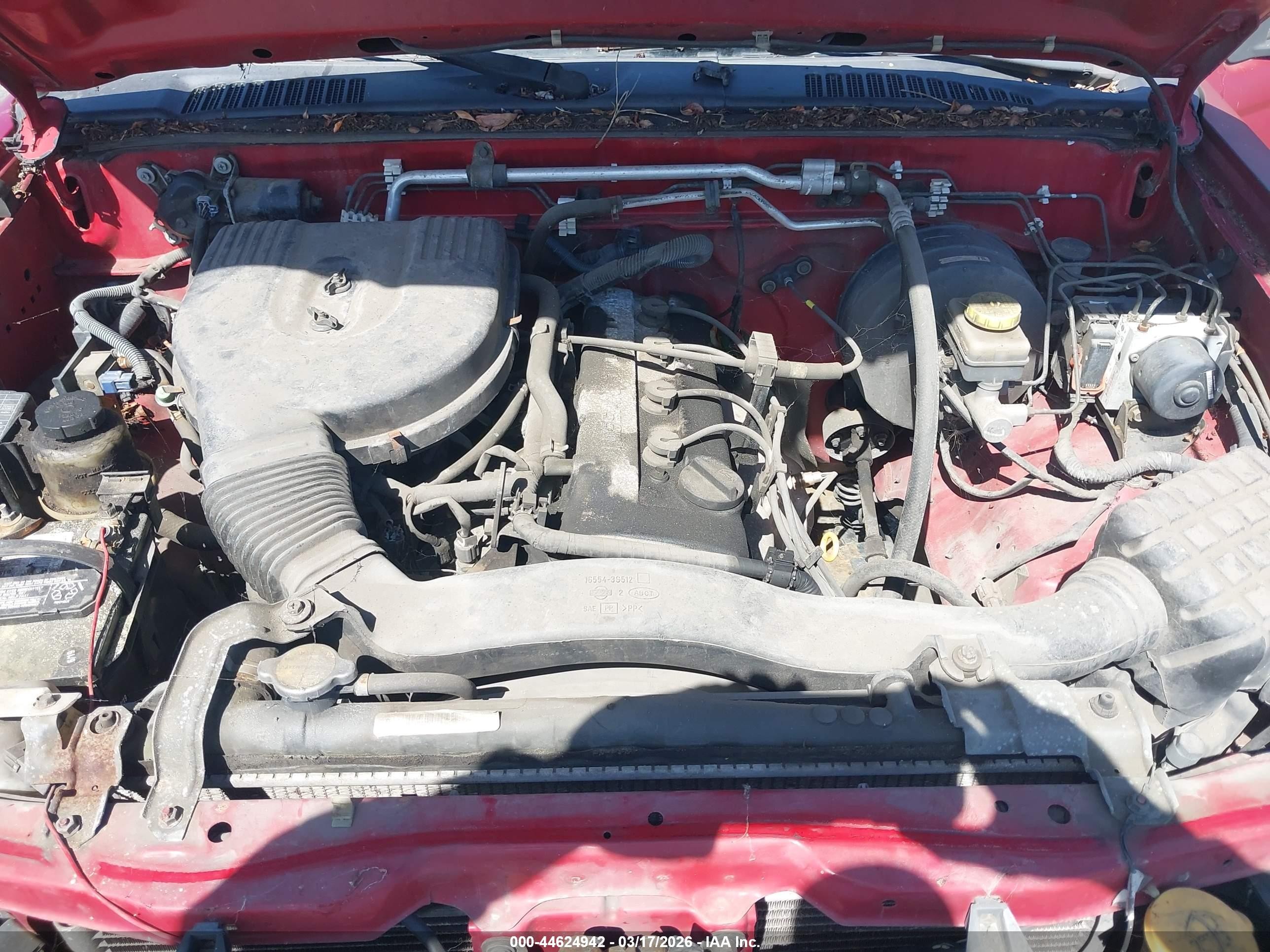 2003 Nissan Xterra Xe I4 Red vin: 5N1DD28T73C700855