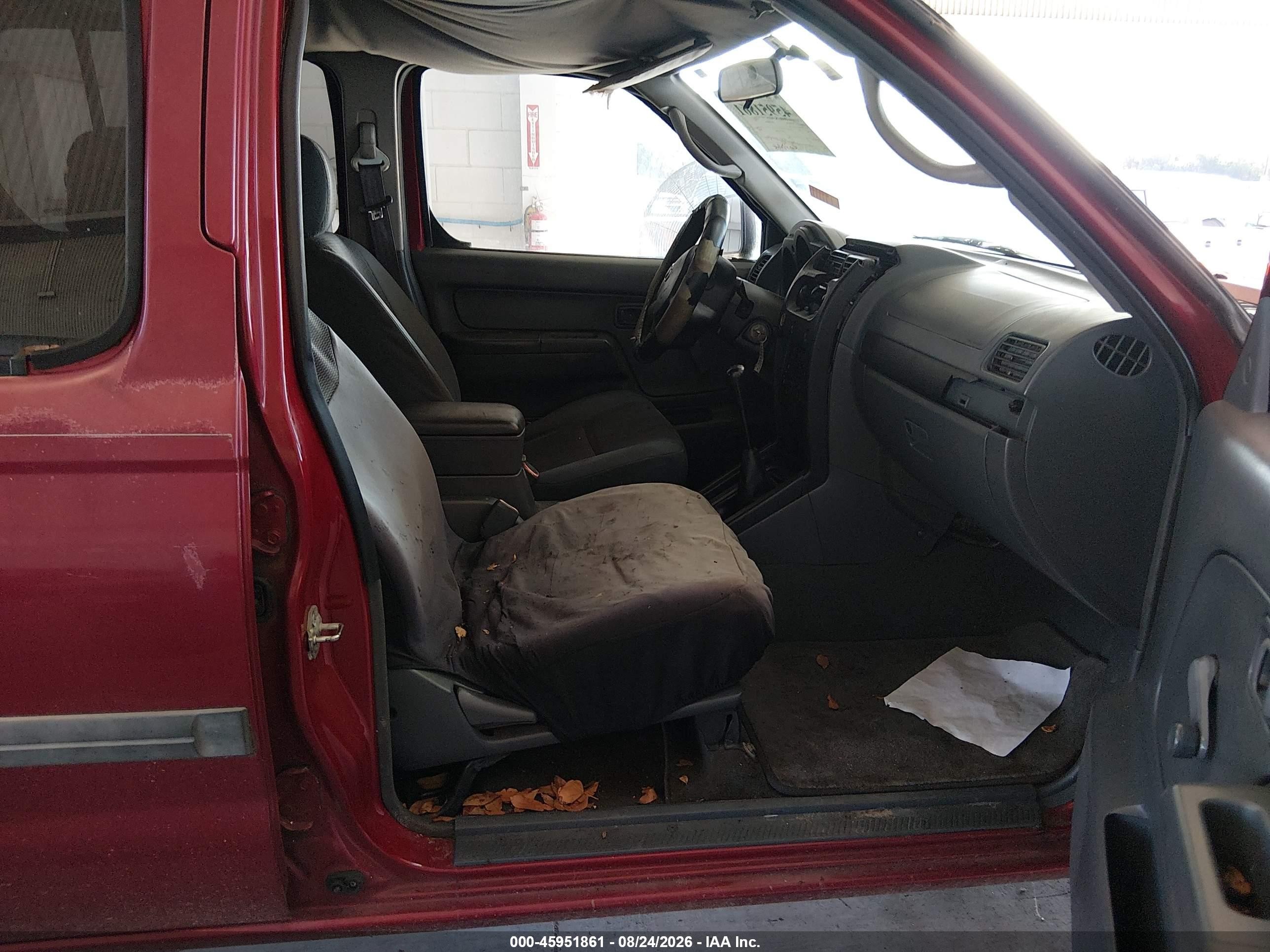 2003 Nissan Xterra Xe I4 Red vin: 5N1DD28T83C673701