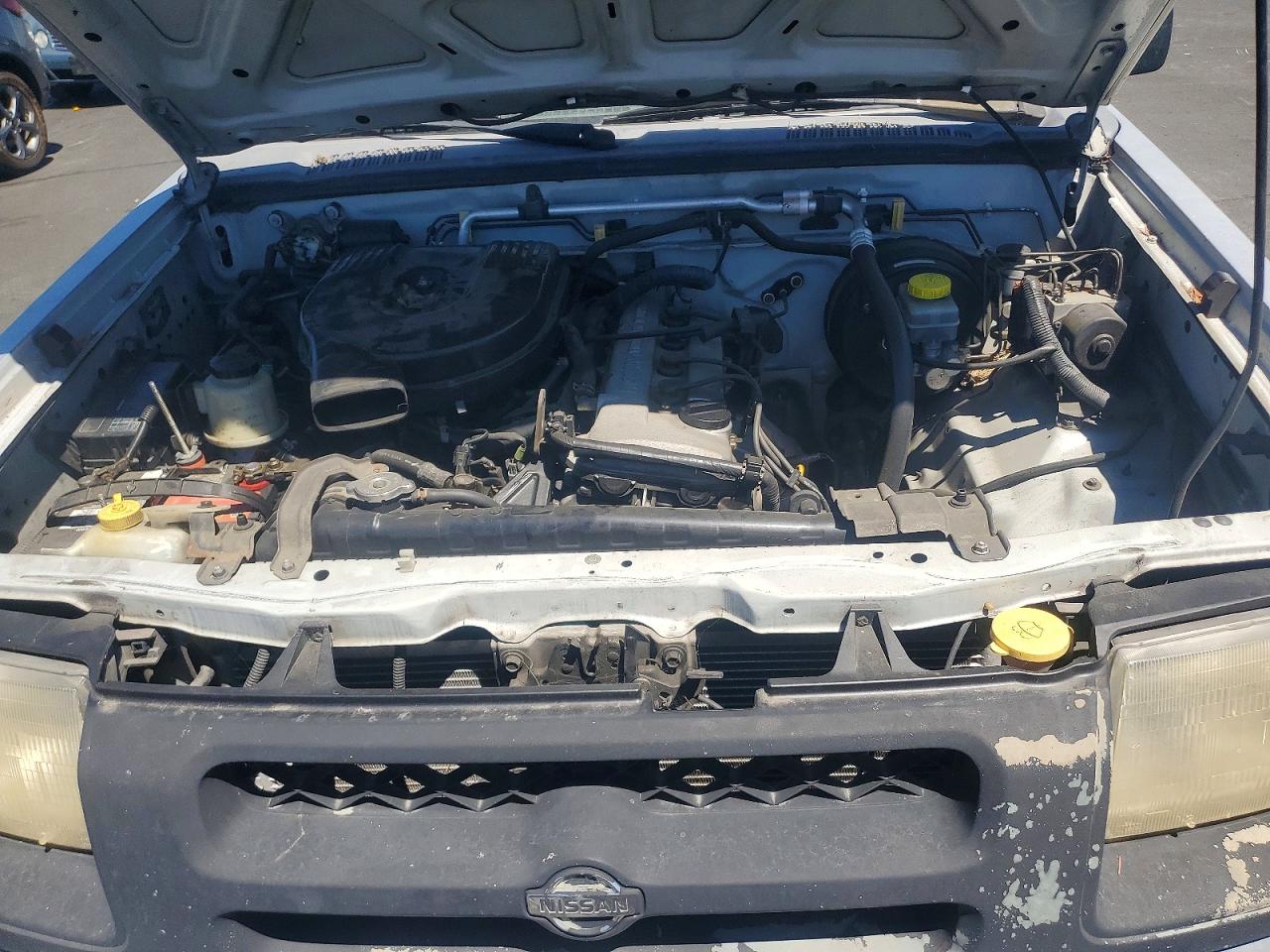 2000 Nissan Xterra Xe Silver vin: 5N1DD28T8YC528178