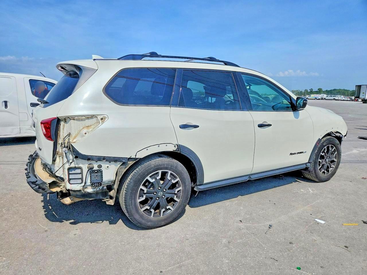 2020 Nissan Pathfinder Sv White vin: 5N1DR2BN8LC624297