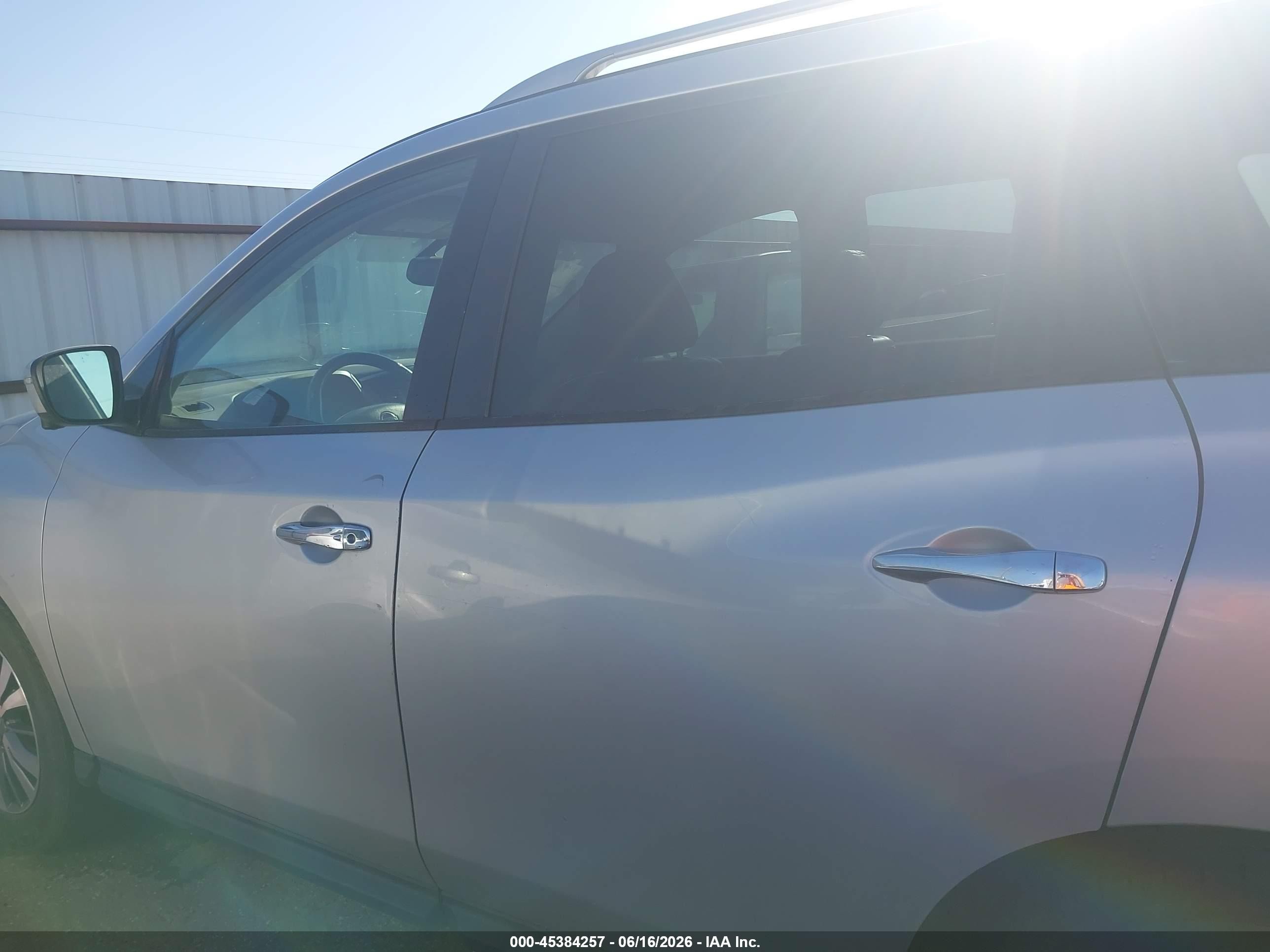 2020 Nissan Pathfinder Sl 2wd Silver vin: 5N1DR2CN0LC578401