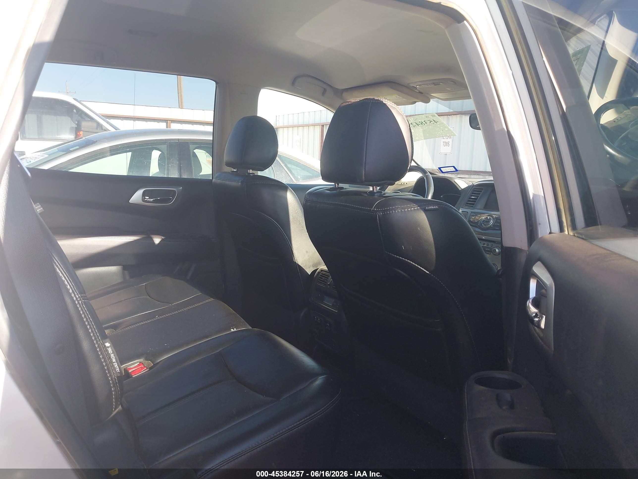 2020 Nissan Pathfinder Sl 2wd Silver vin: 5N1DR2CN0LC578401