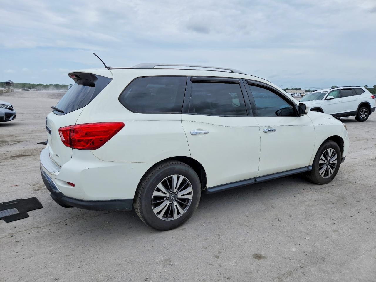 2017 Nissan Pathfinder S White vin: 5N1DR2MM0HC634222