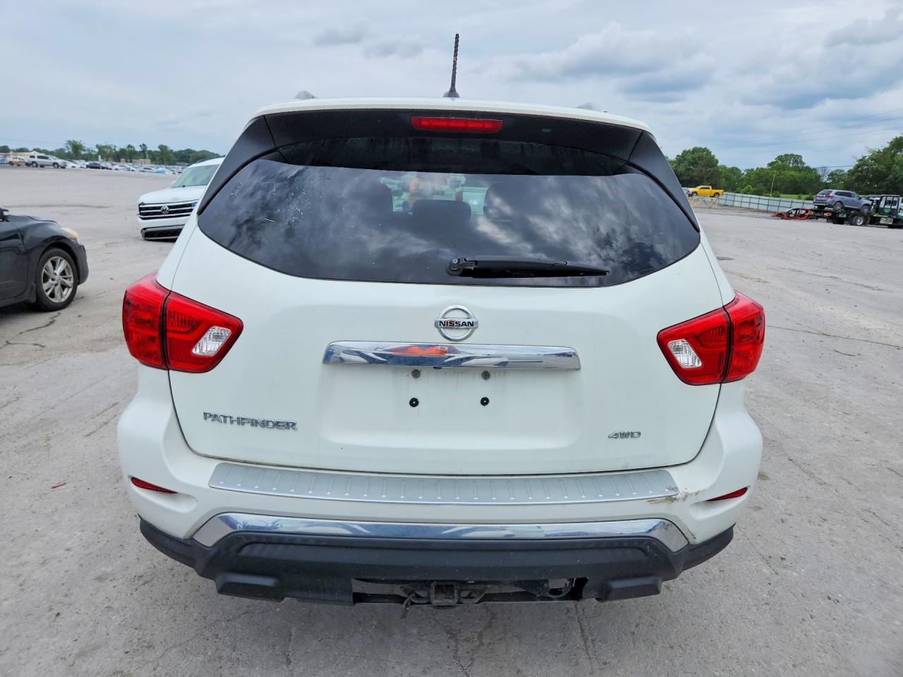 2017 Nissan Pathfinder S White vin: 5N1DR2MM0HC634222