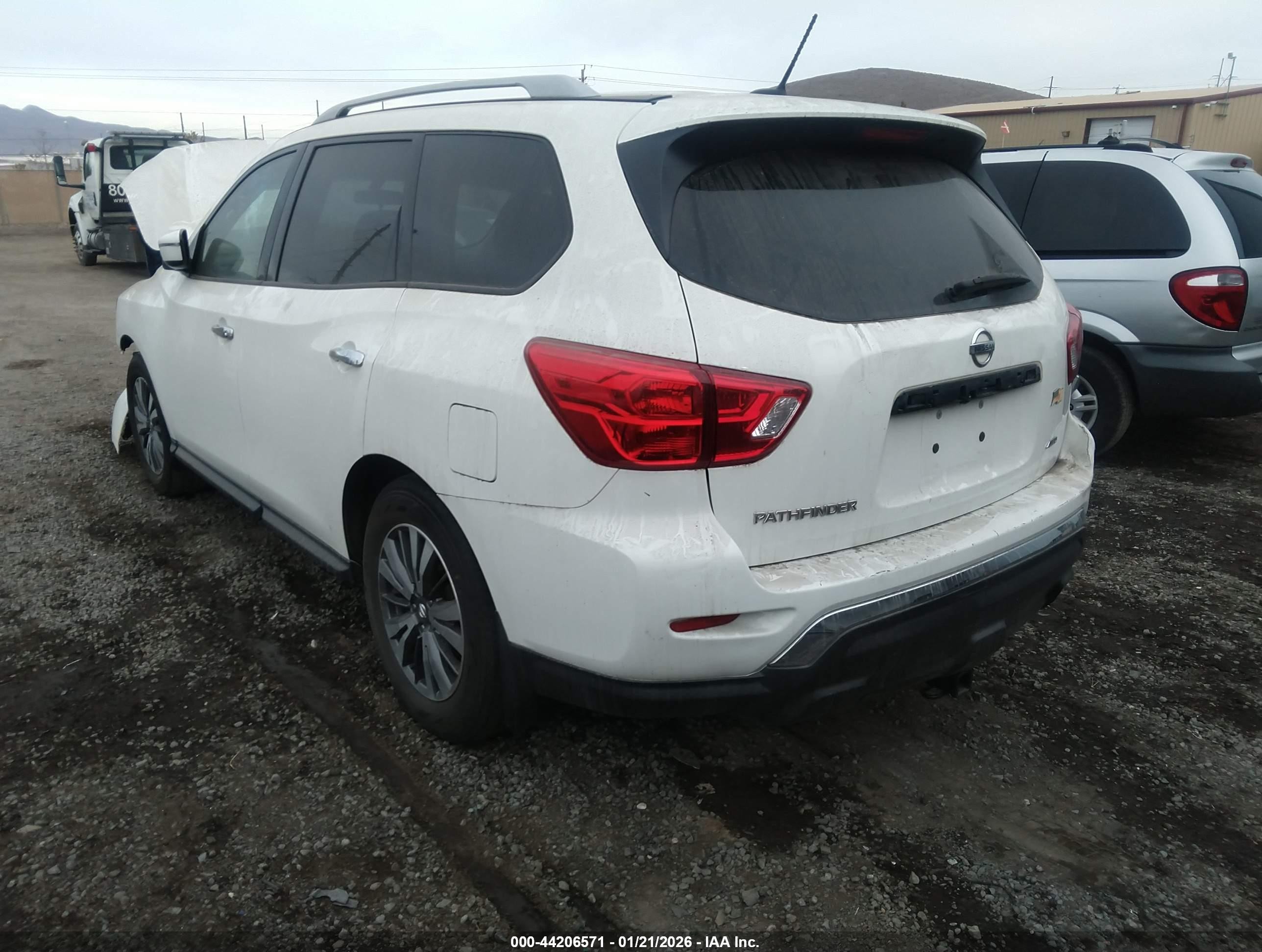 2017 Nissan Pathfinder S White vin: 5N1DR2MM0HC636200