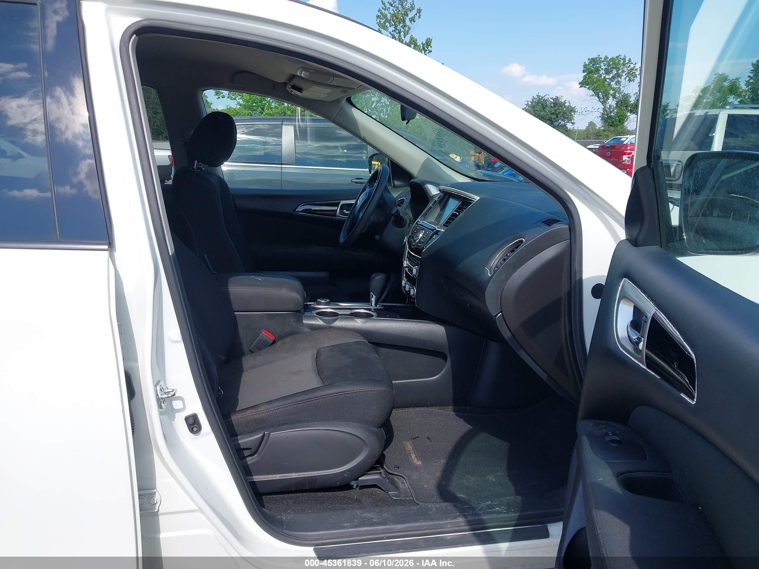 2017 Nissan Pathfinder S White vin: 5N1DR2MM1HC659534
